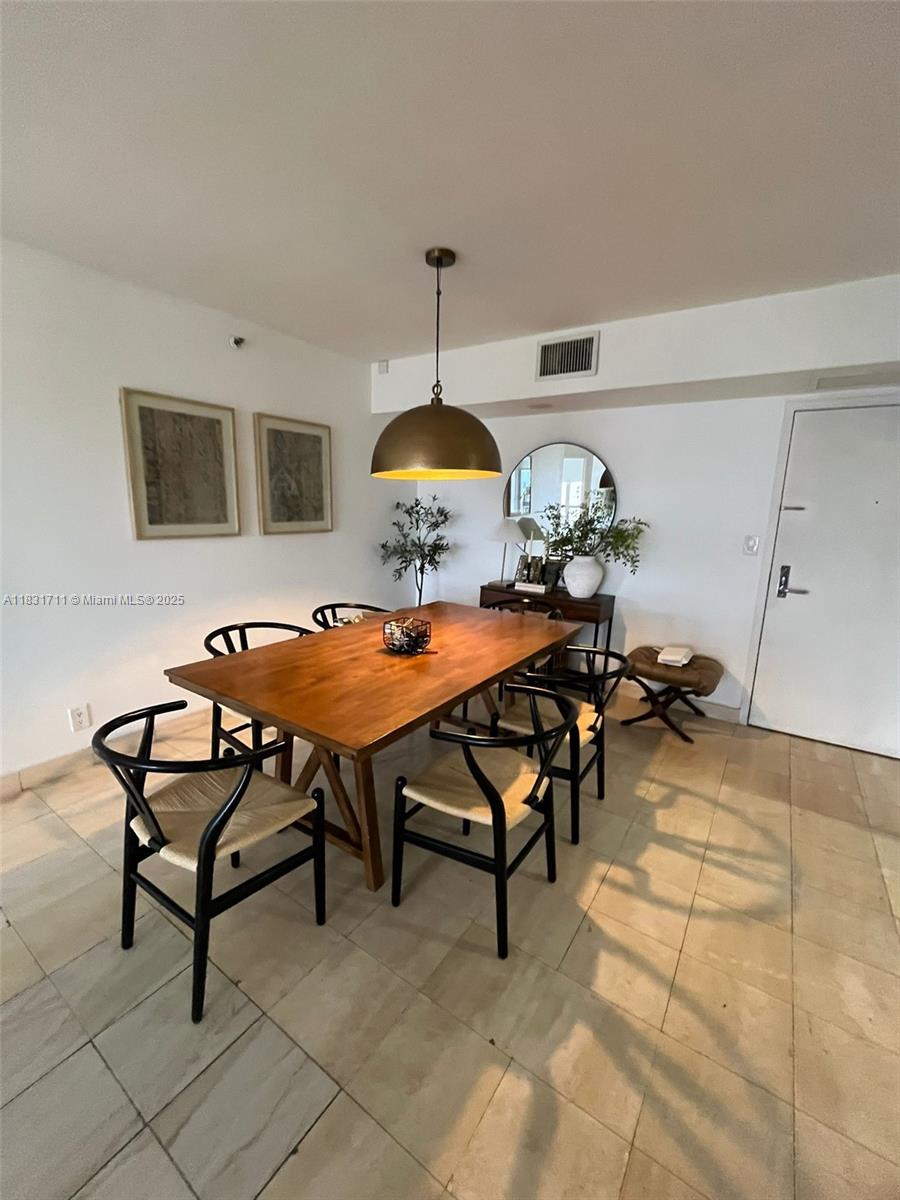 3600 NE Mystic Pointe Dr #1010, Aventura, Florida image 3