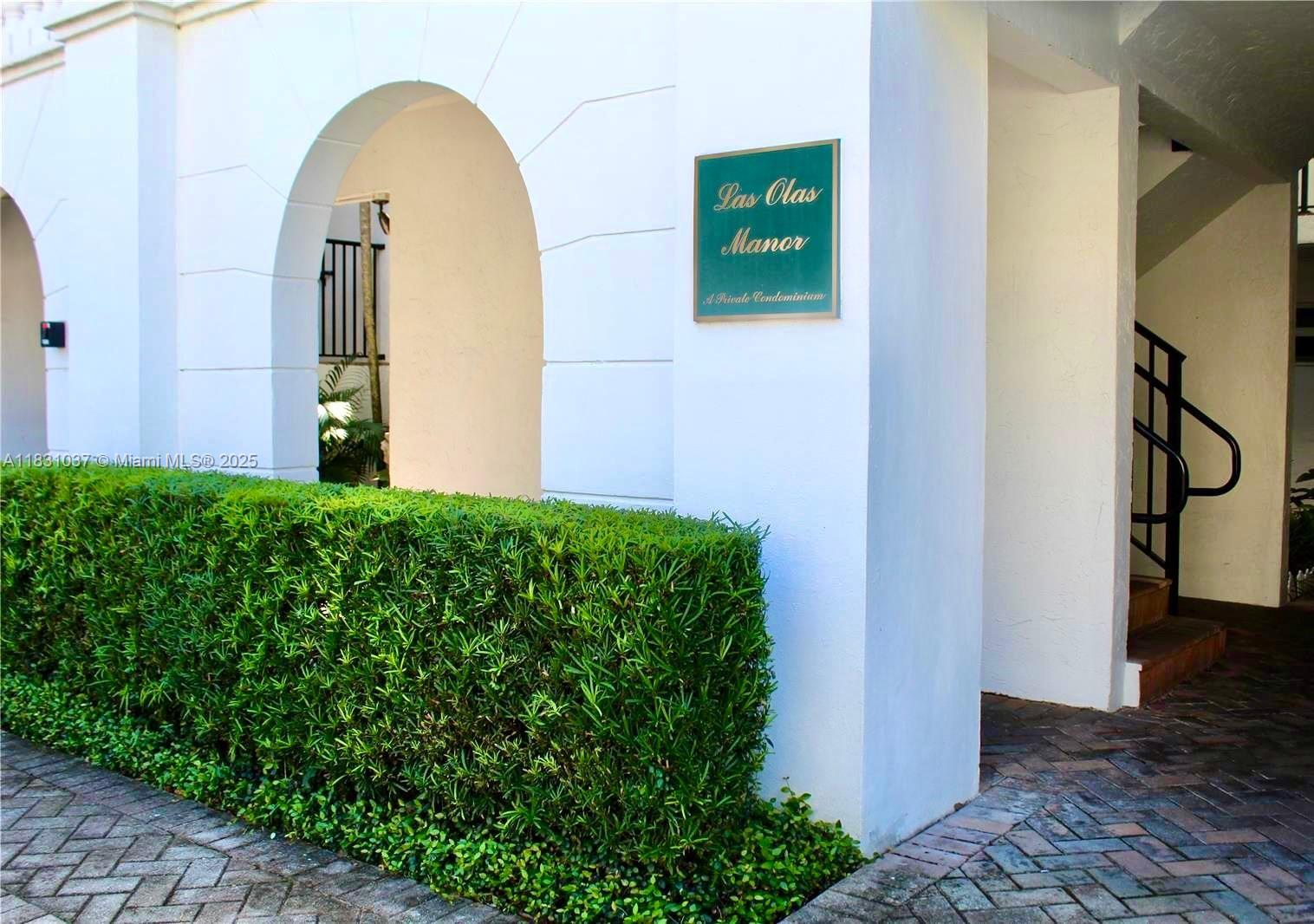A lovely boutique building just steps from Las Olas and the heart of Ft. Lauderdale.
