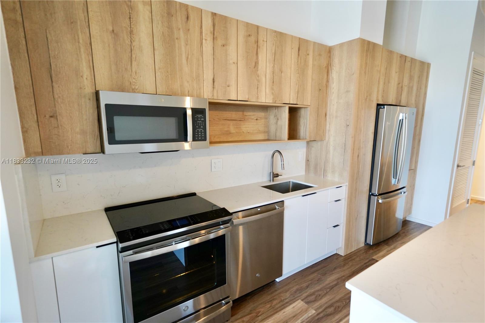 Property photo # 9