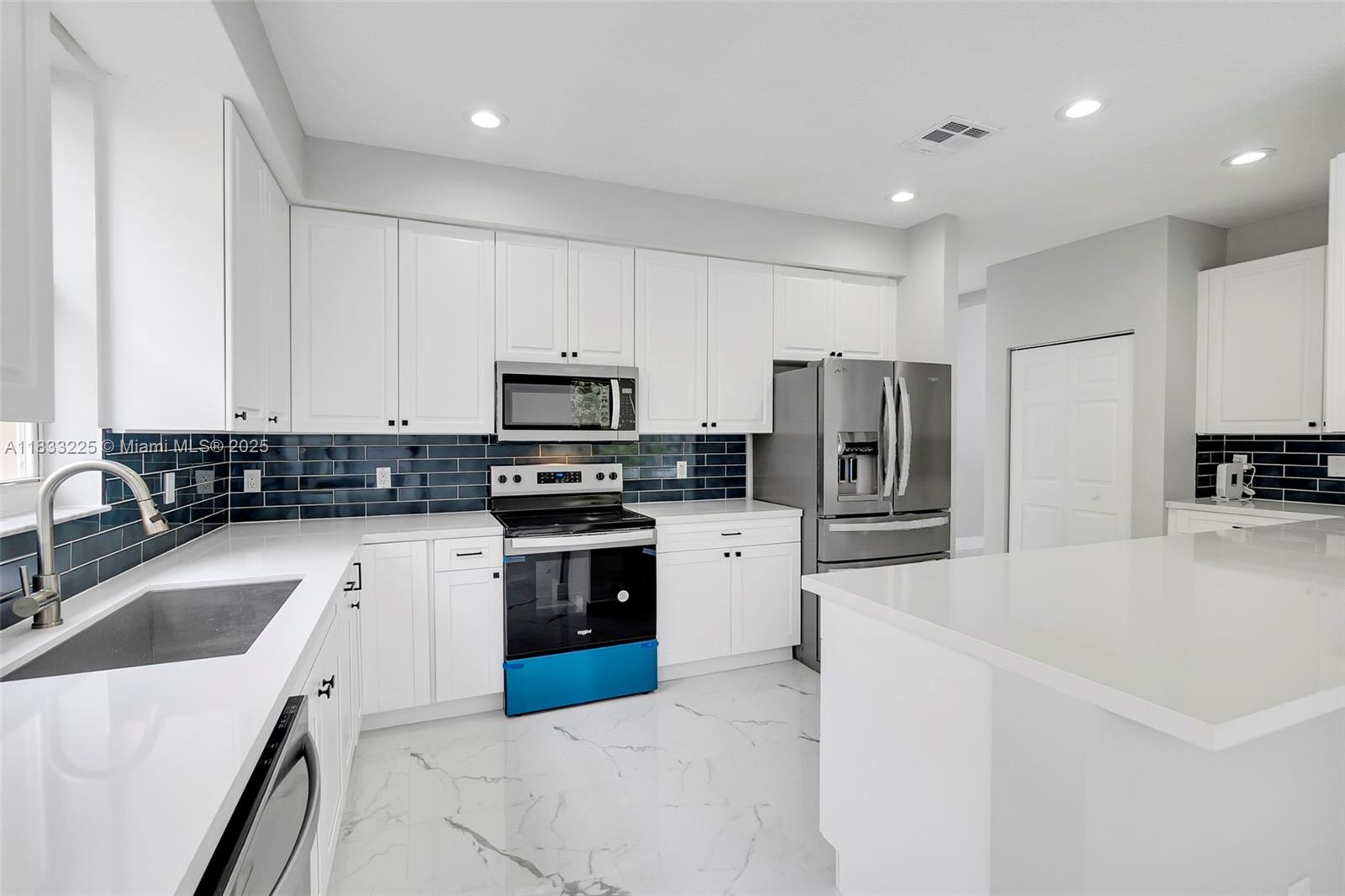 860 SW 191st Ave, Pembroke Pines, Florida image 6