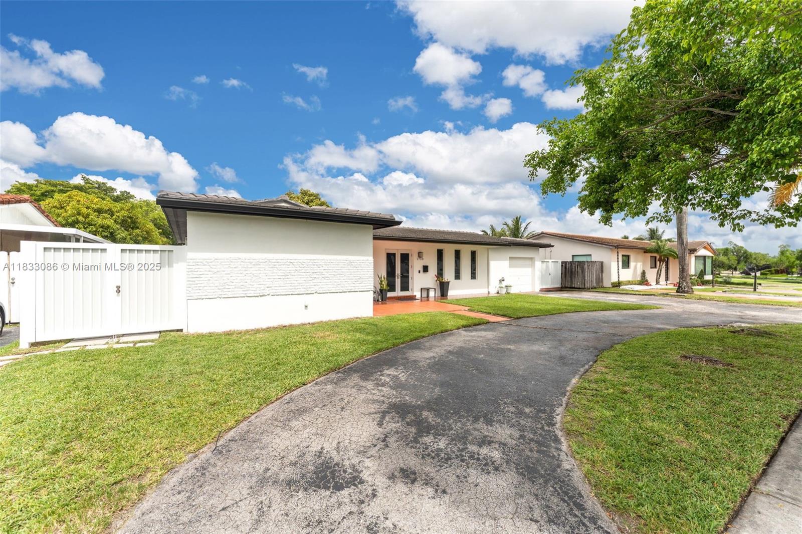 1730 SW 102 Ave, Miami, Florida image 3