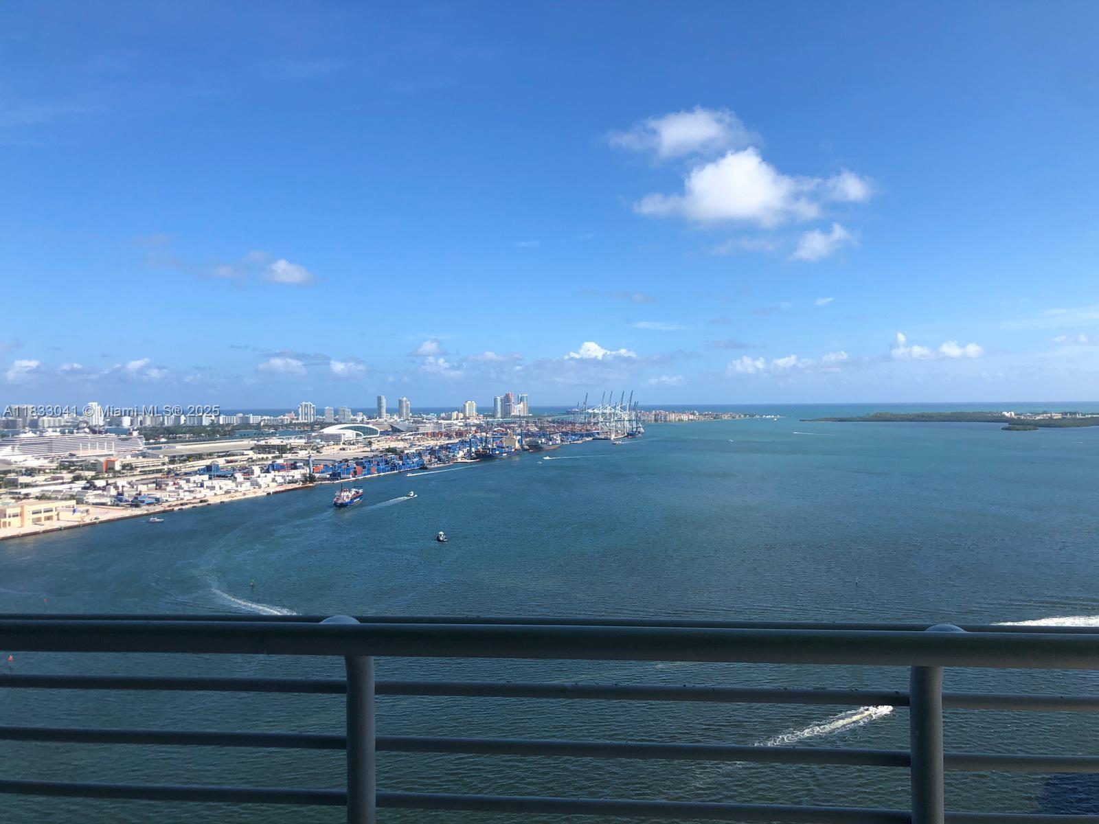 335 S Biscayne Blvd #3309, Miami FL 33131