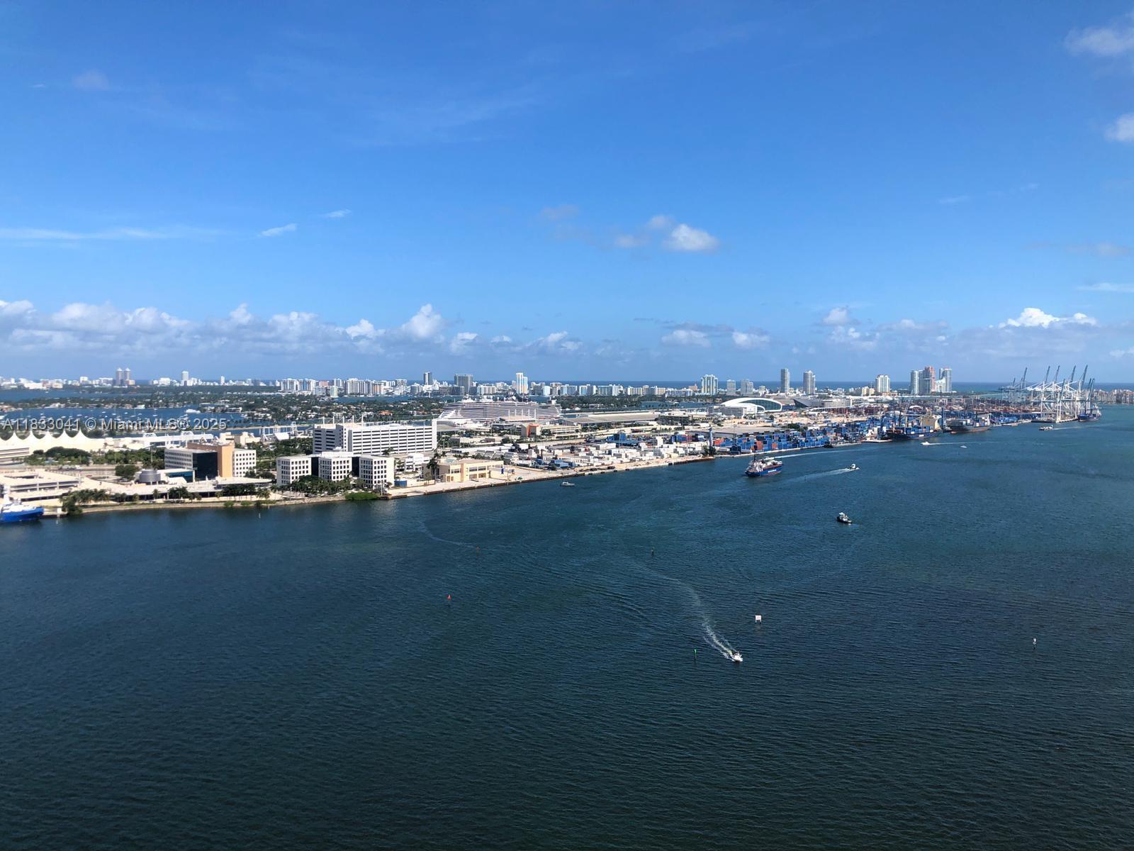 335 S Biscayne Blvd #3309, Miami FL 33131