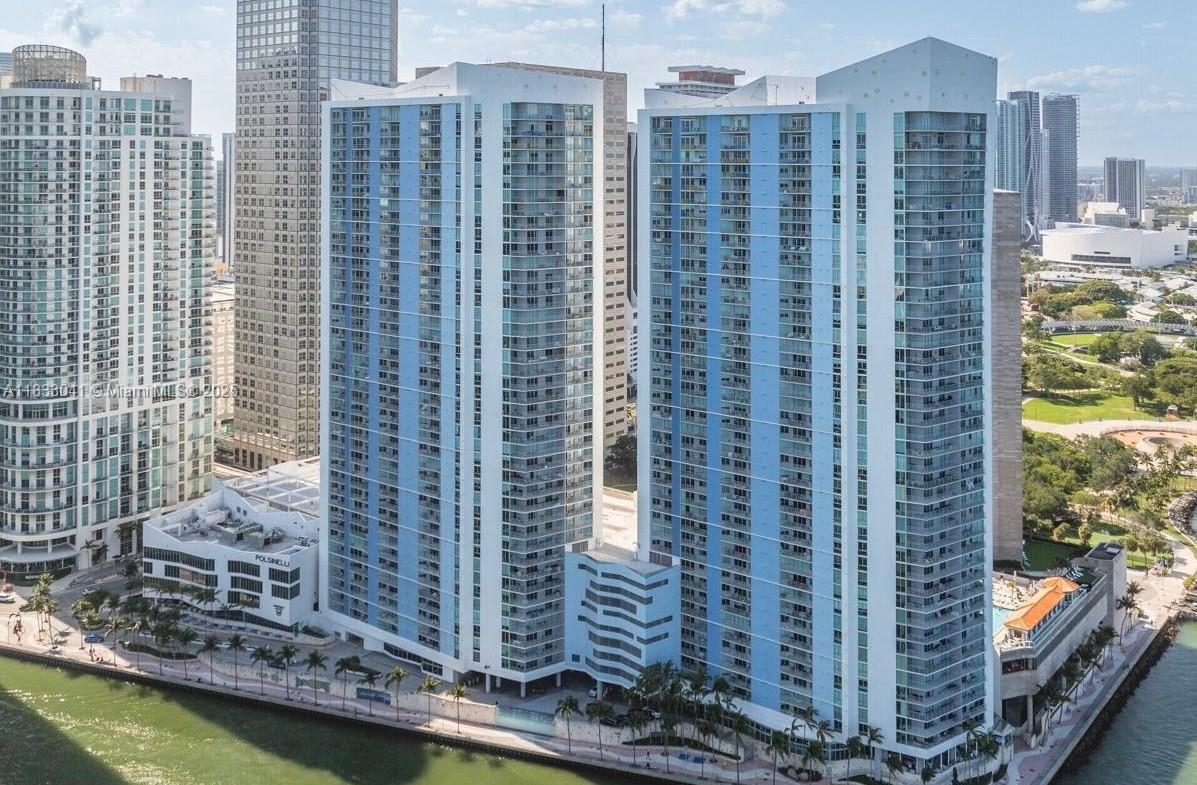 335 S Biscayne Blvd #3309, Miami FL 33131