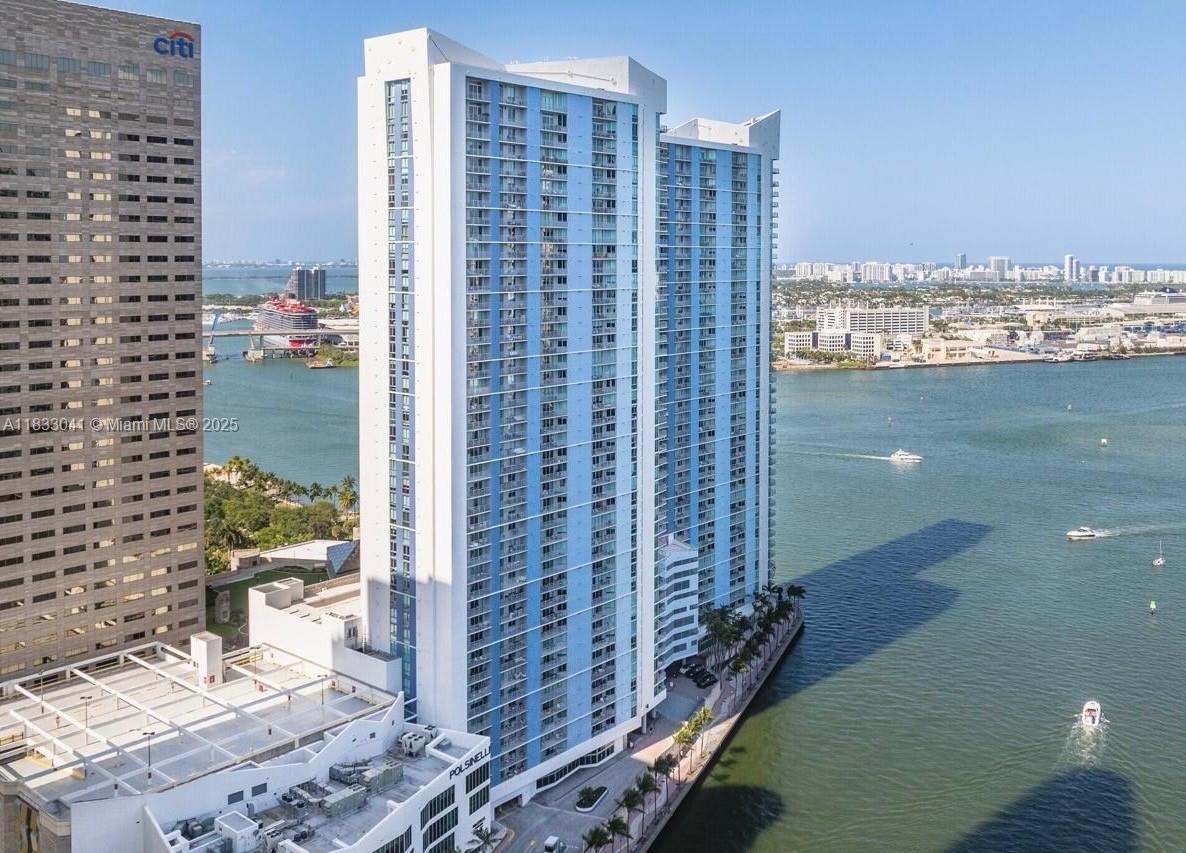 335 S Biscayne Blvd #3309, Miami FL 33131