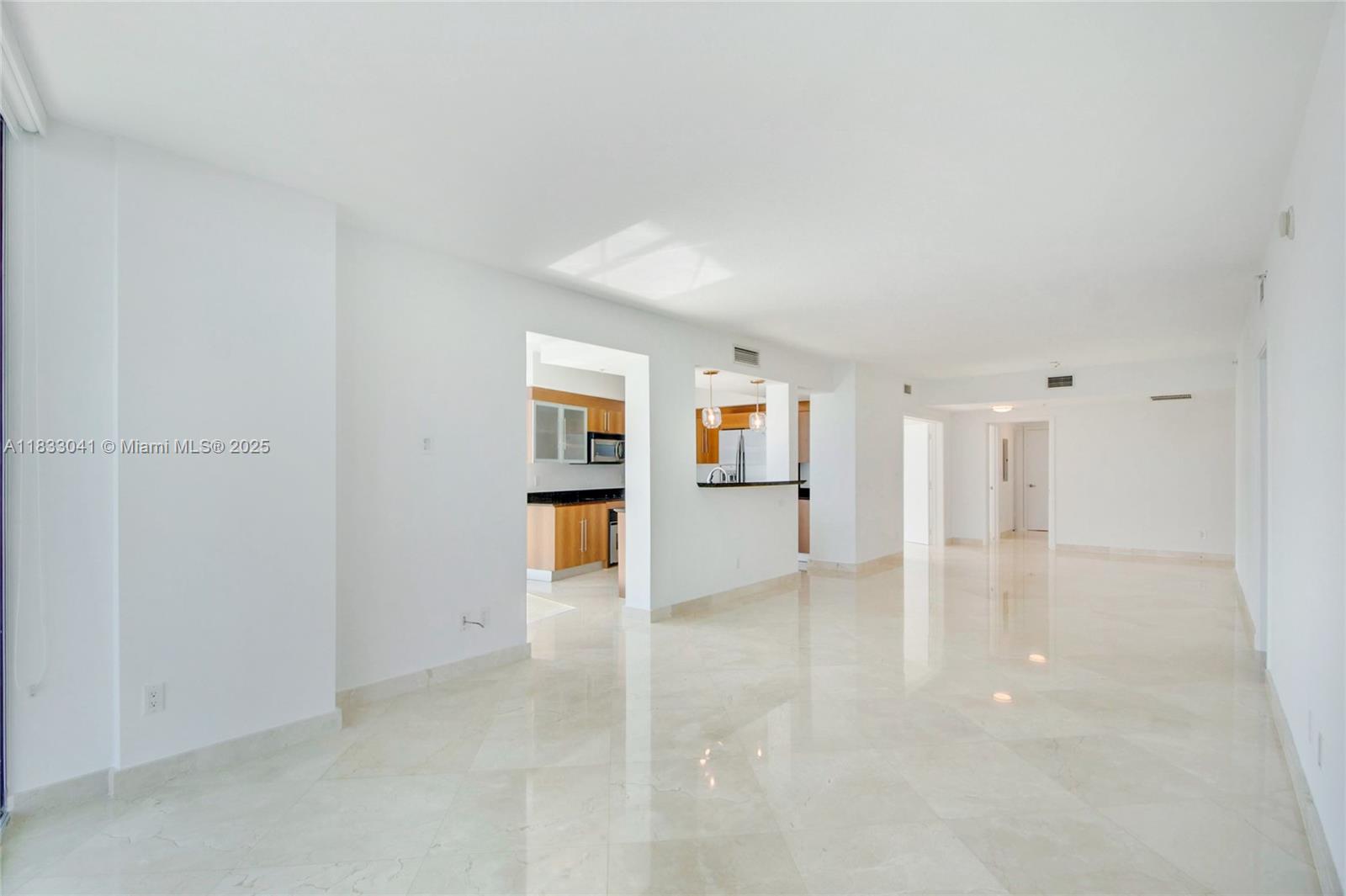 335 S Biscayne Blvd #3309, Miami FL 33131