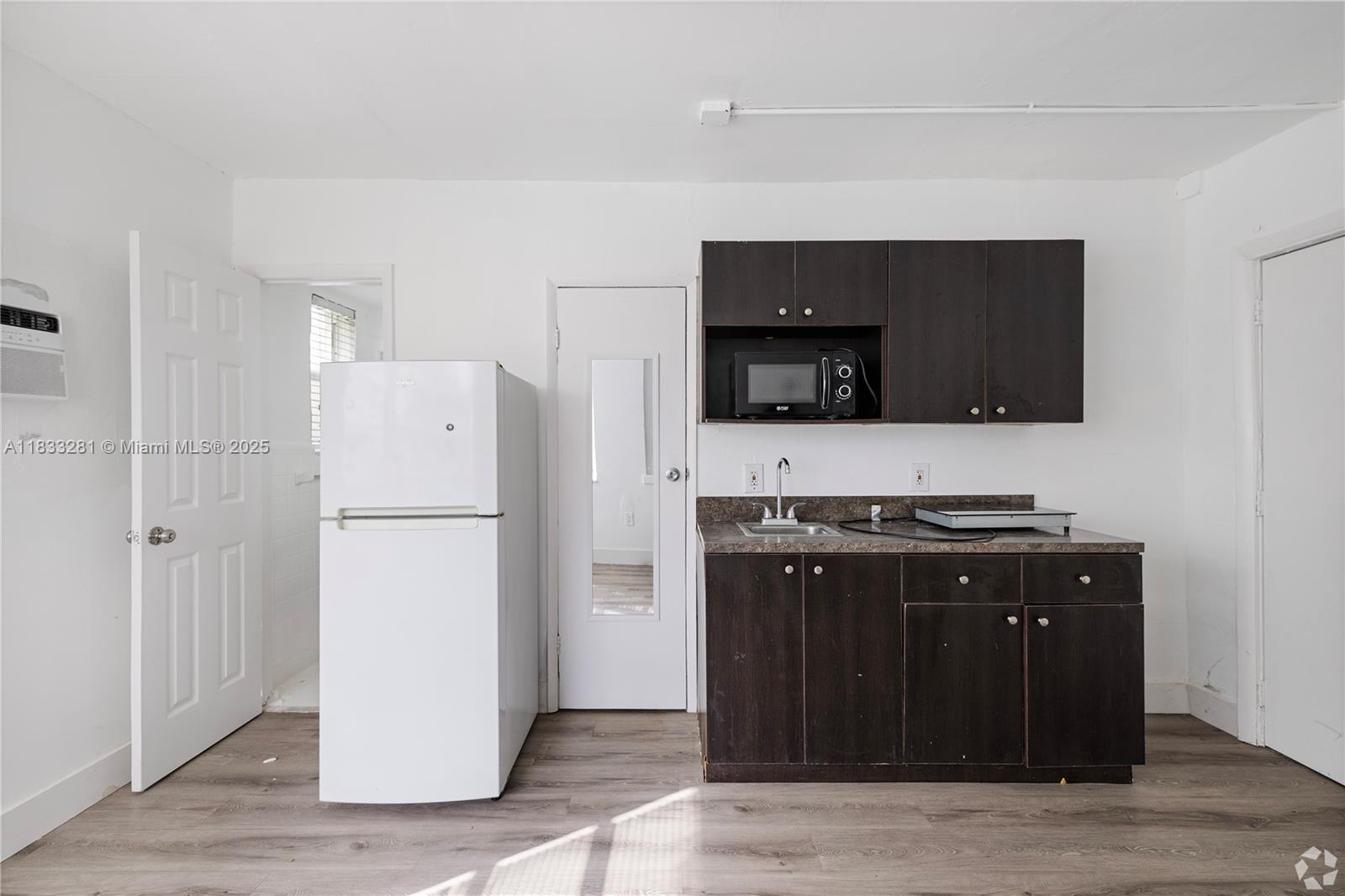 Property photo # 8