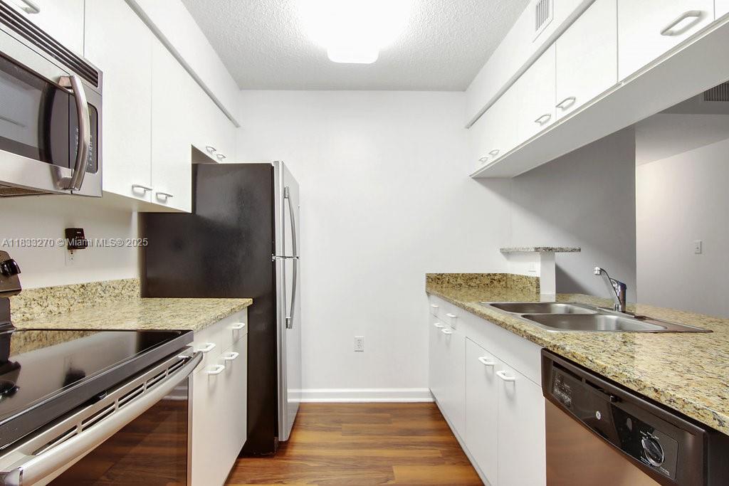 Property photo # 9