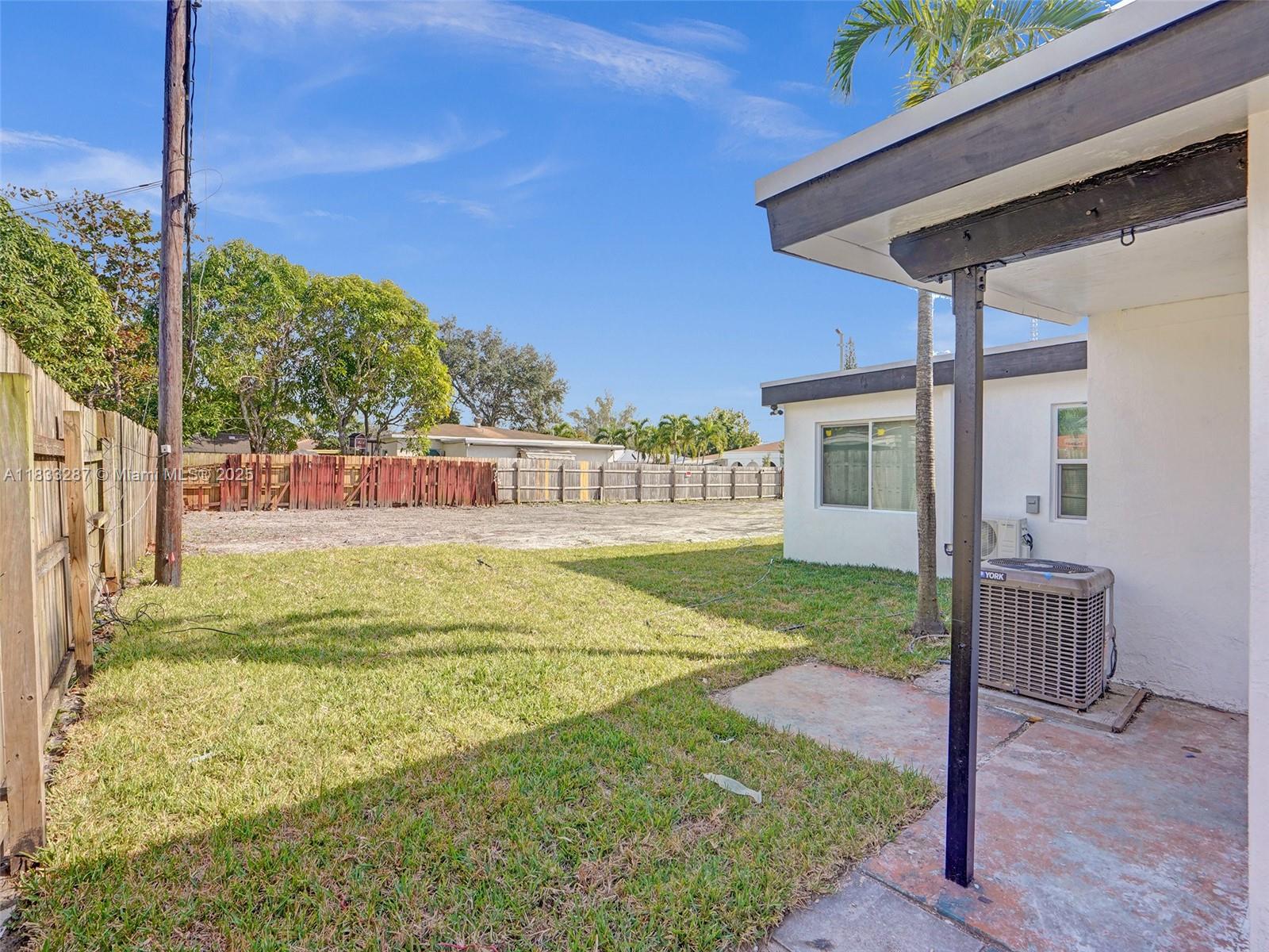 6147 SW 40th St, Miramar, Florida image 25