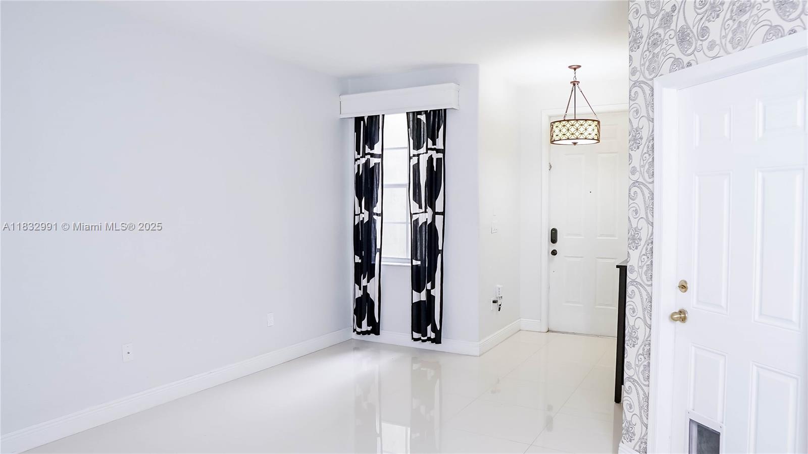 1491 SE 25th Ter #1491, Homestead, Florida image 3