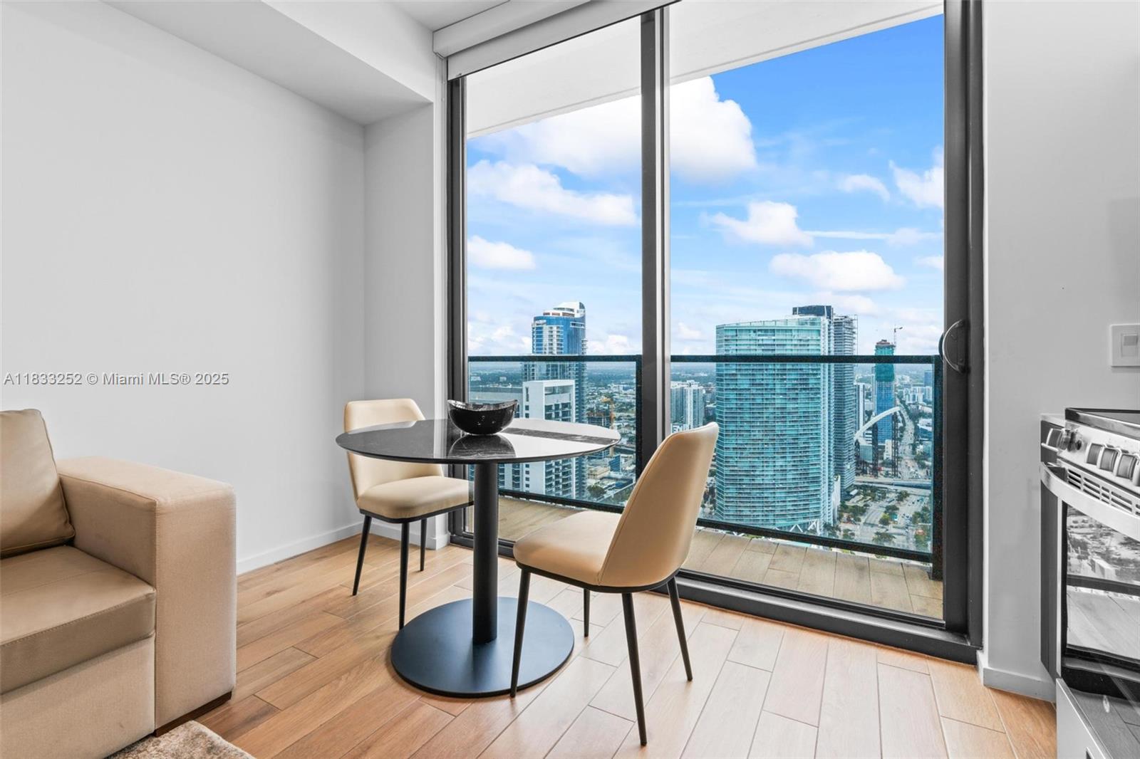 398 NE 5th St #4502, Miami, Florida image 10