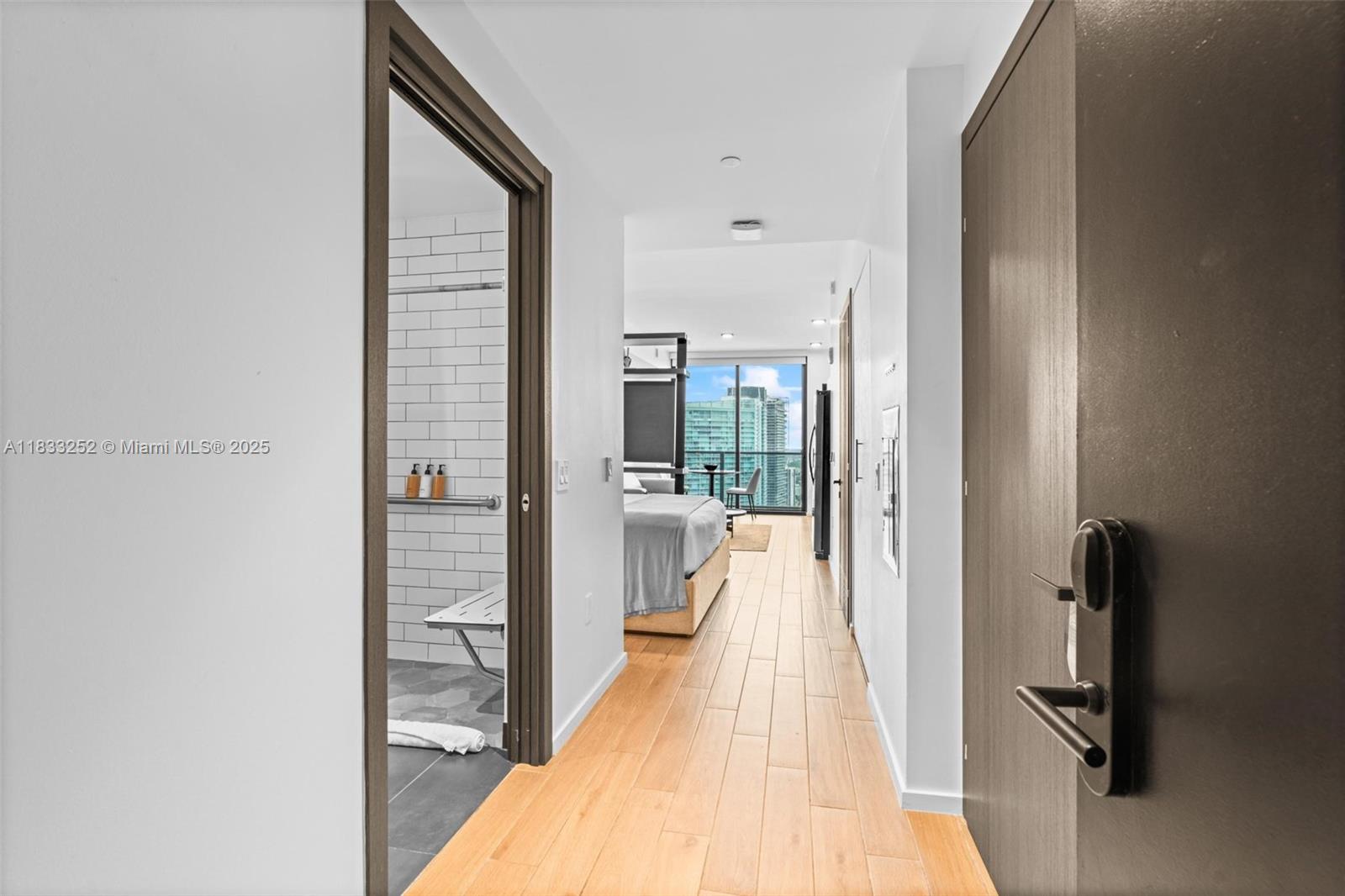 398 NE 5th St #4502, Miami, Florida image 3
