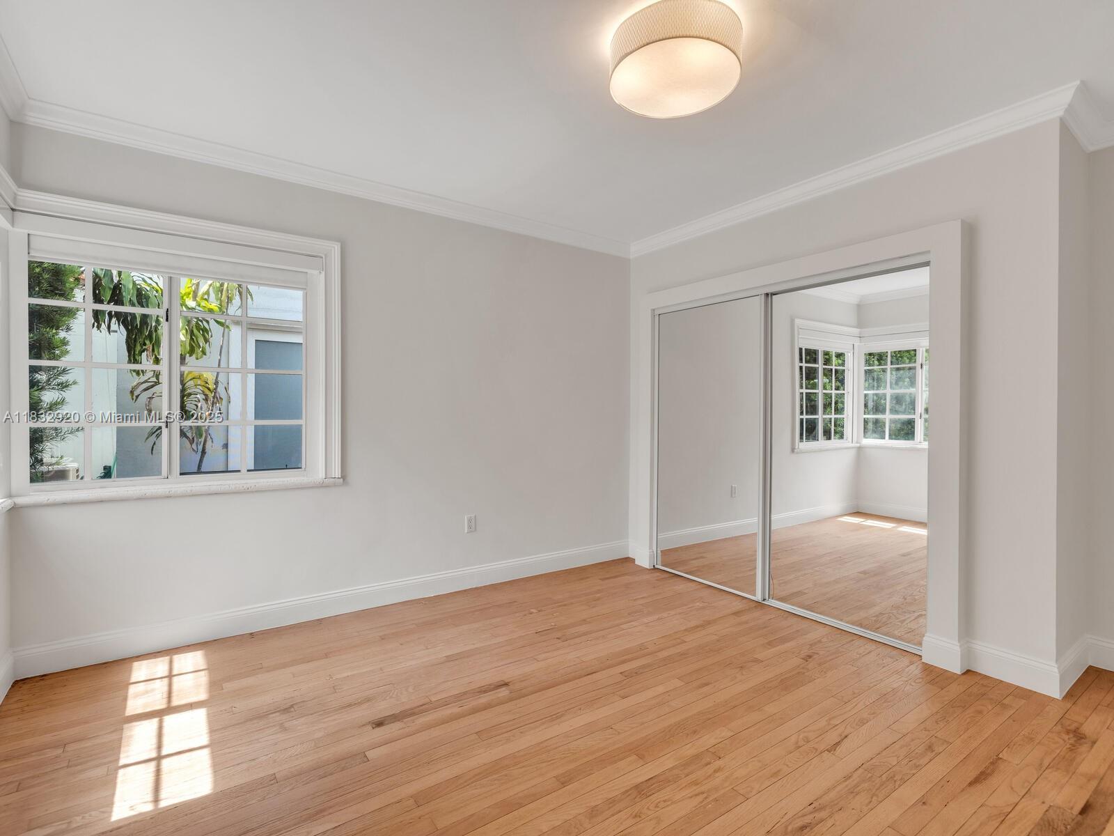 9033 Carlyle Ave, Surfside, Florida image 24