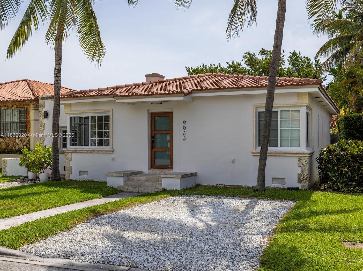 9033 Carlyle Ave, Surfside, Florida image 6