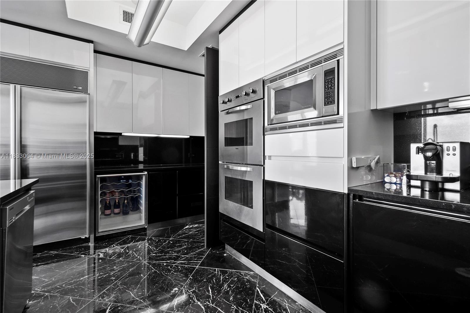 1425 Brickell Ave #42E, Miami, Florida image 11