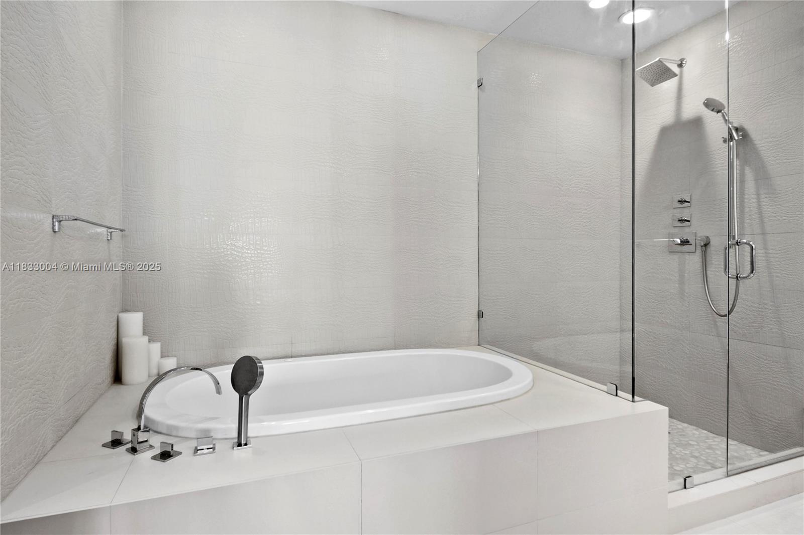 1425 Brickell Ave #42E, Miami, Florida image 31