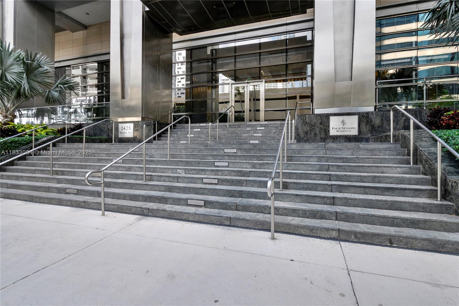 1425 Brickell Ave #42E, Miami, Florida image 37