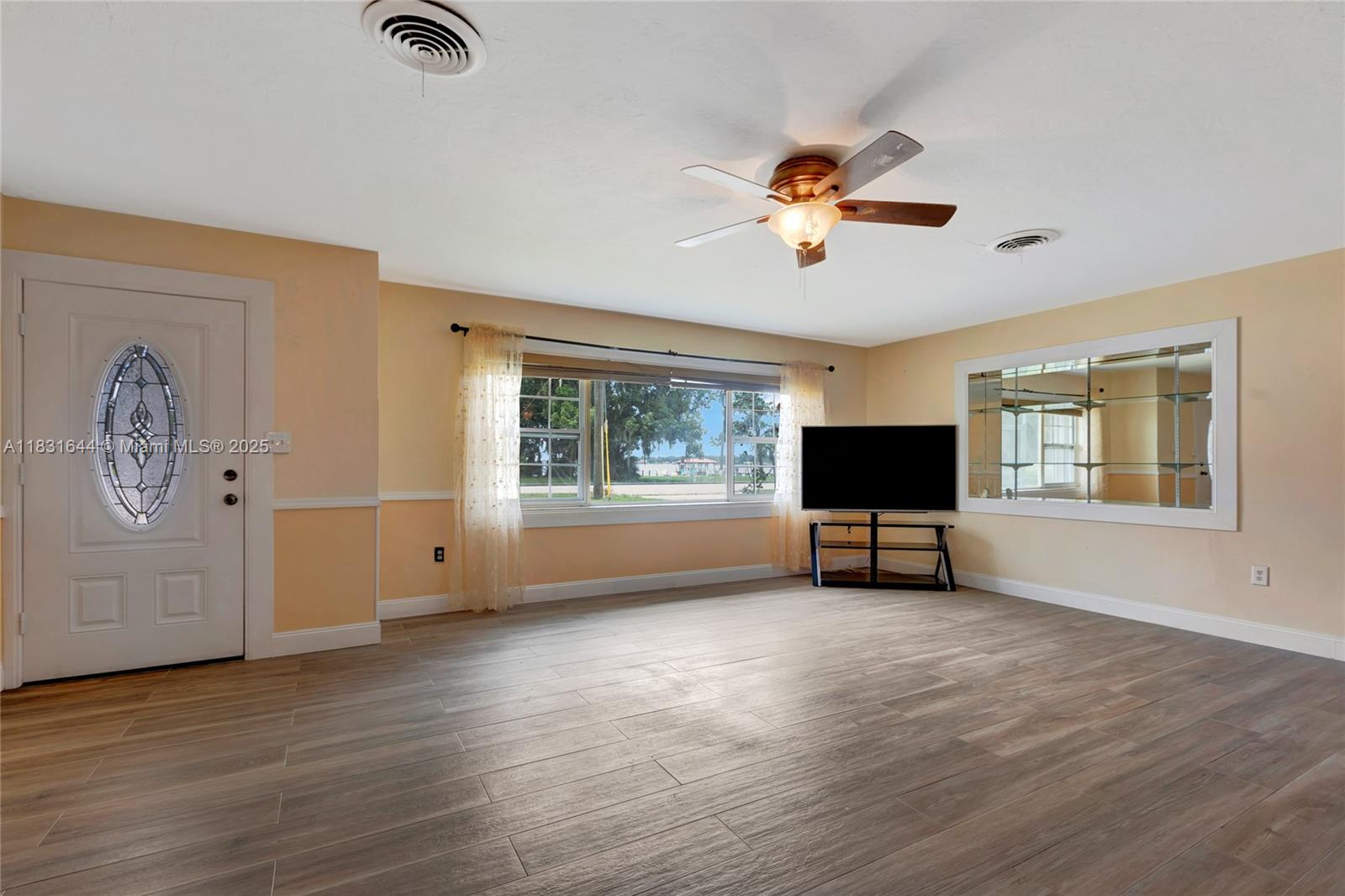 3510 Lakeview Dr, Sebring, Florida image 3