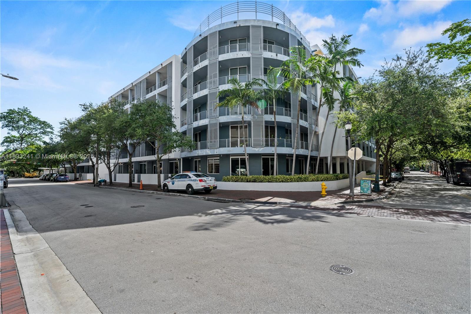 3339 Virginia Unit 310, Coconut Grove, Florida 33175