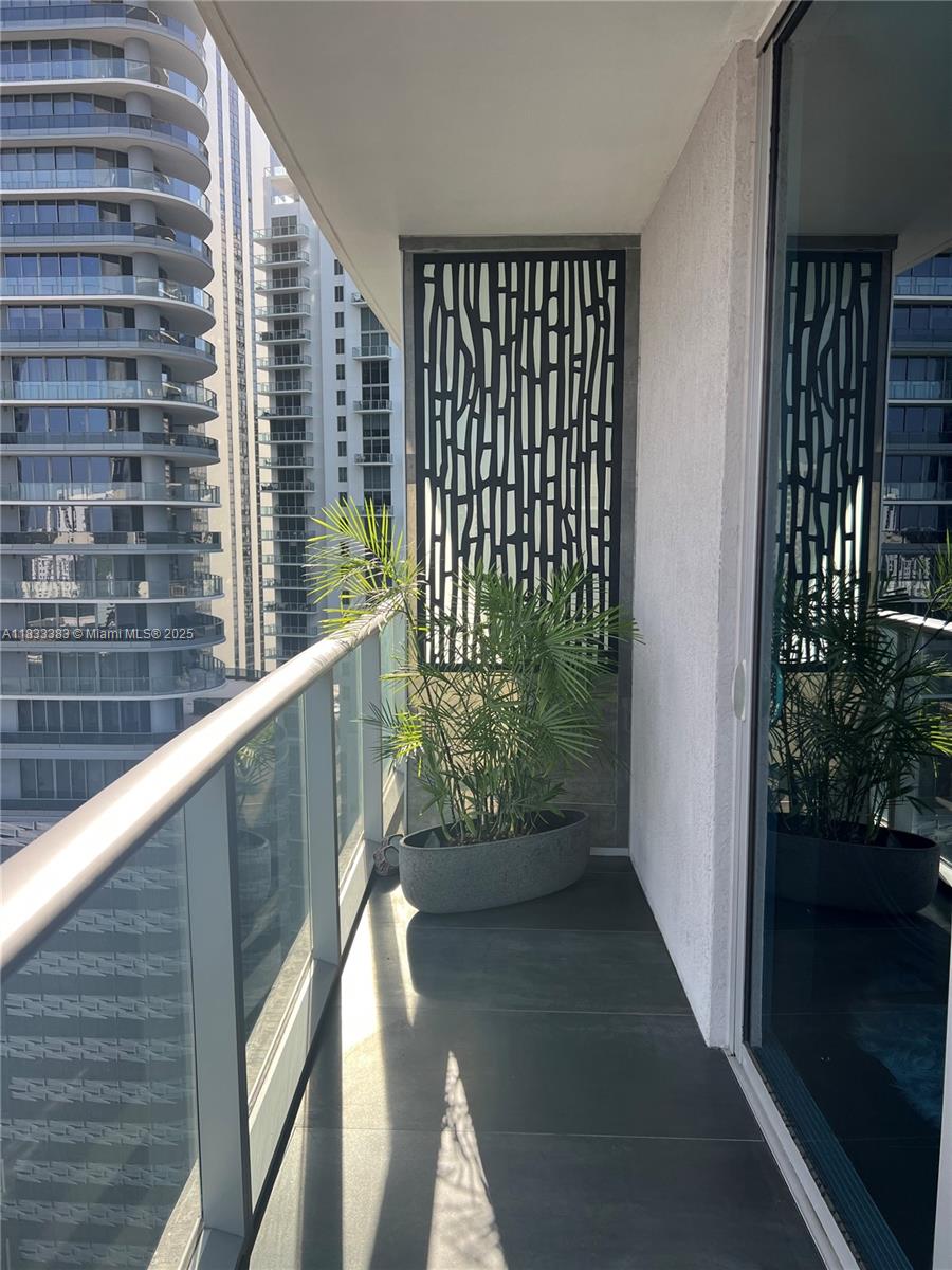 1100 S Miami Ave #2107, Miami, Florida image 4