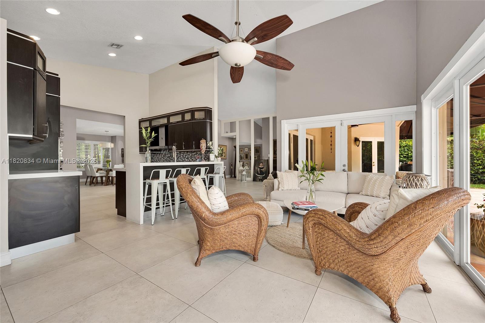 14460 Glencairn Rd, Miami Lakes, Florida image 10