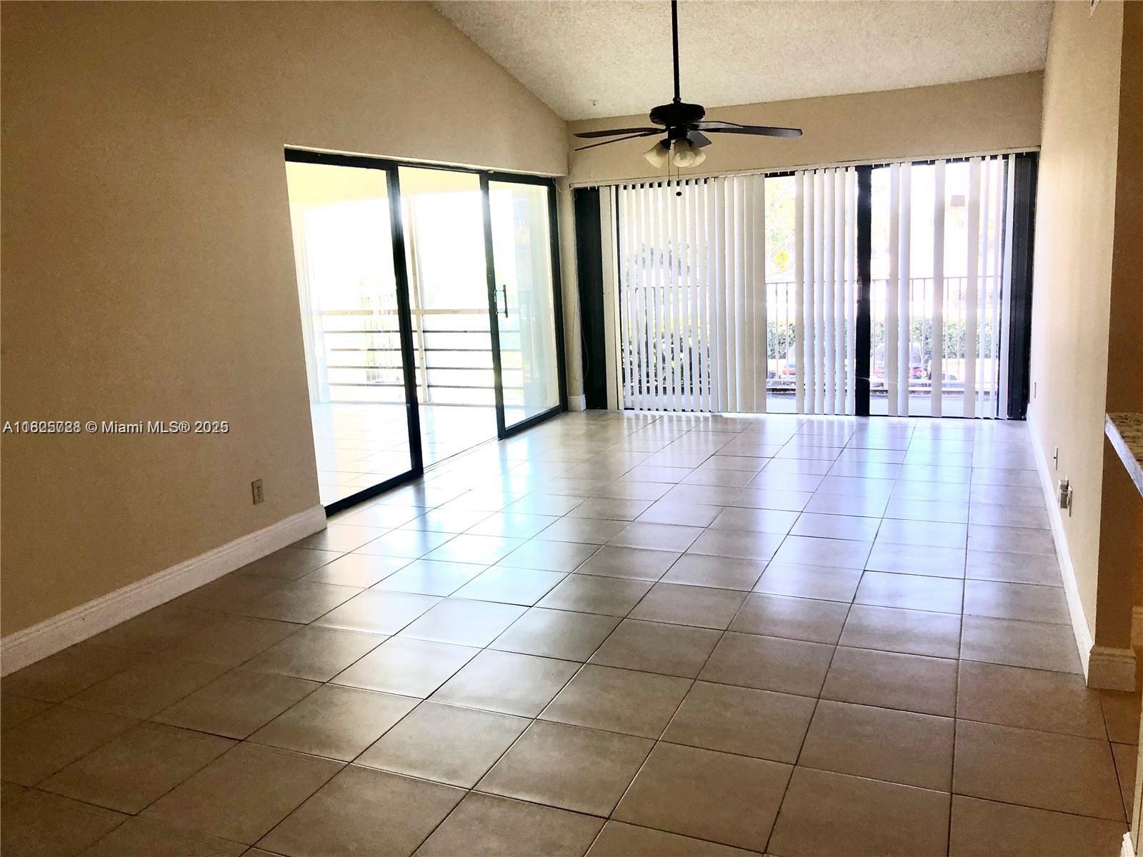 5995 Washington St #233, Hollywood, Florida image 3
