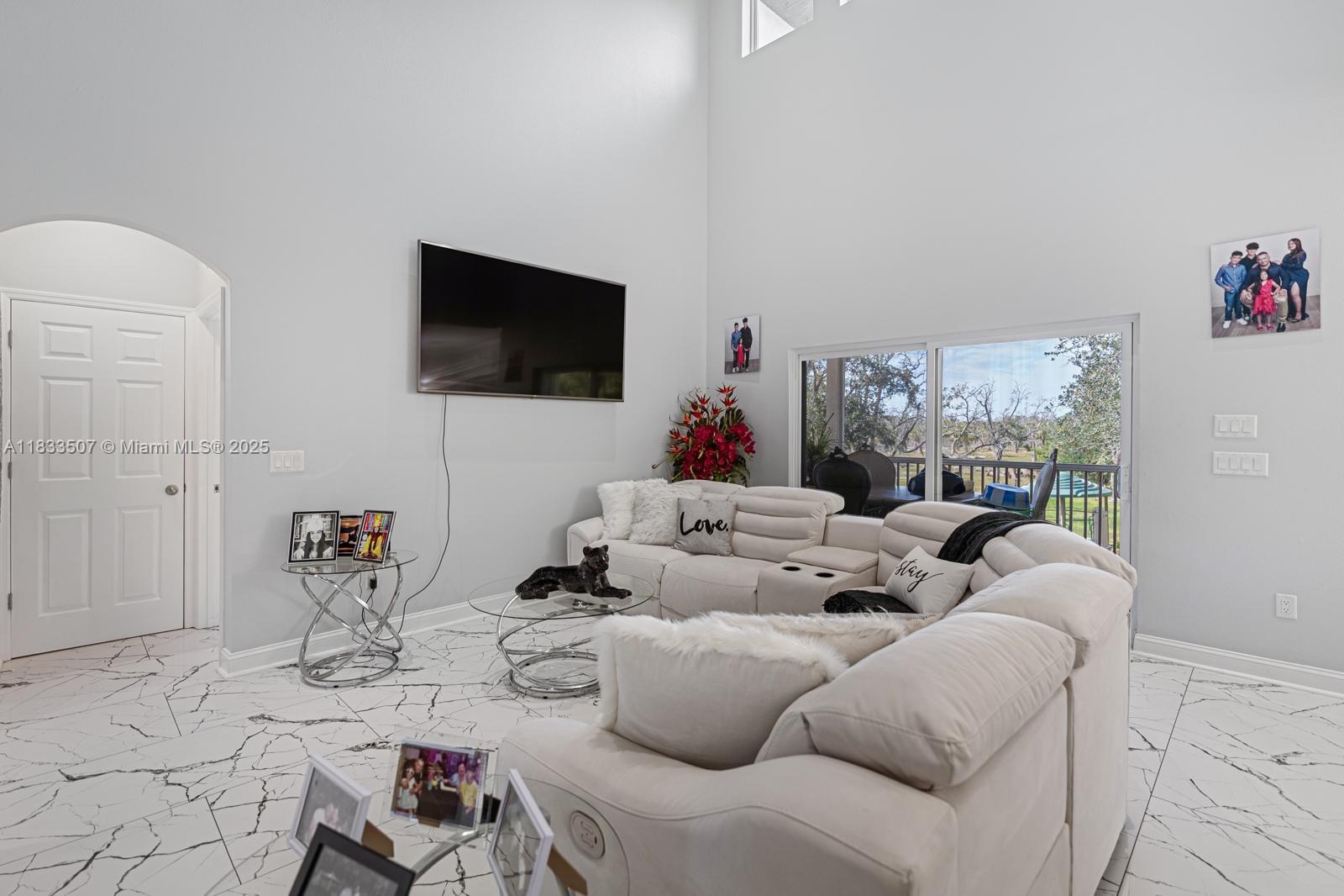4836 Troydale Road, Tampa, Florida image 14