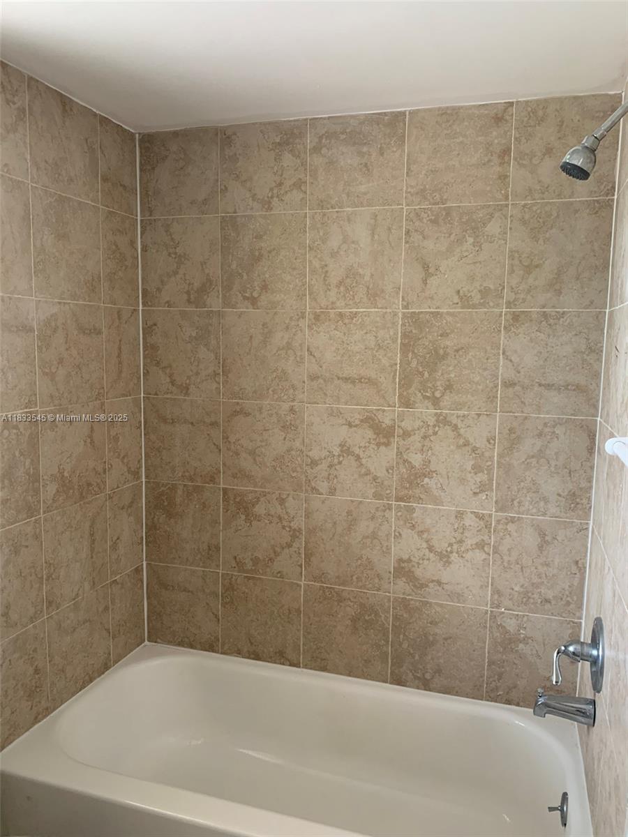 8861 Sunrise Lakes Blvd #307, Sunrise, Florida image 6