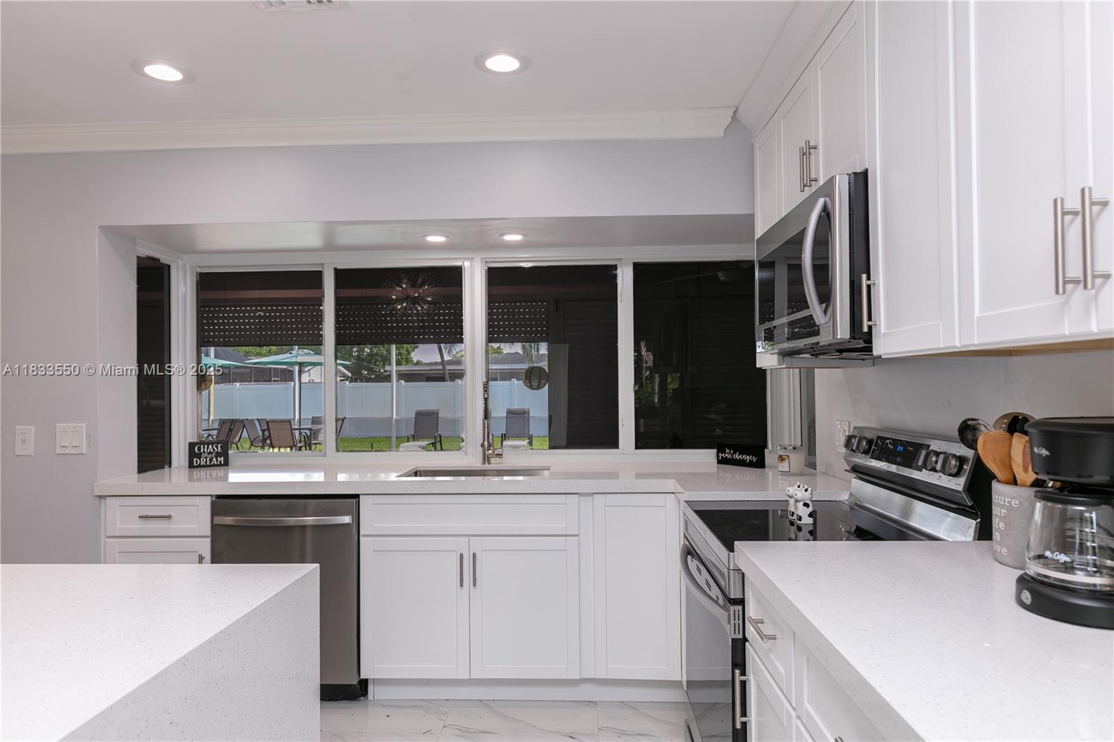 4326 Jackson St, Hollywood, Florida image 6