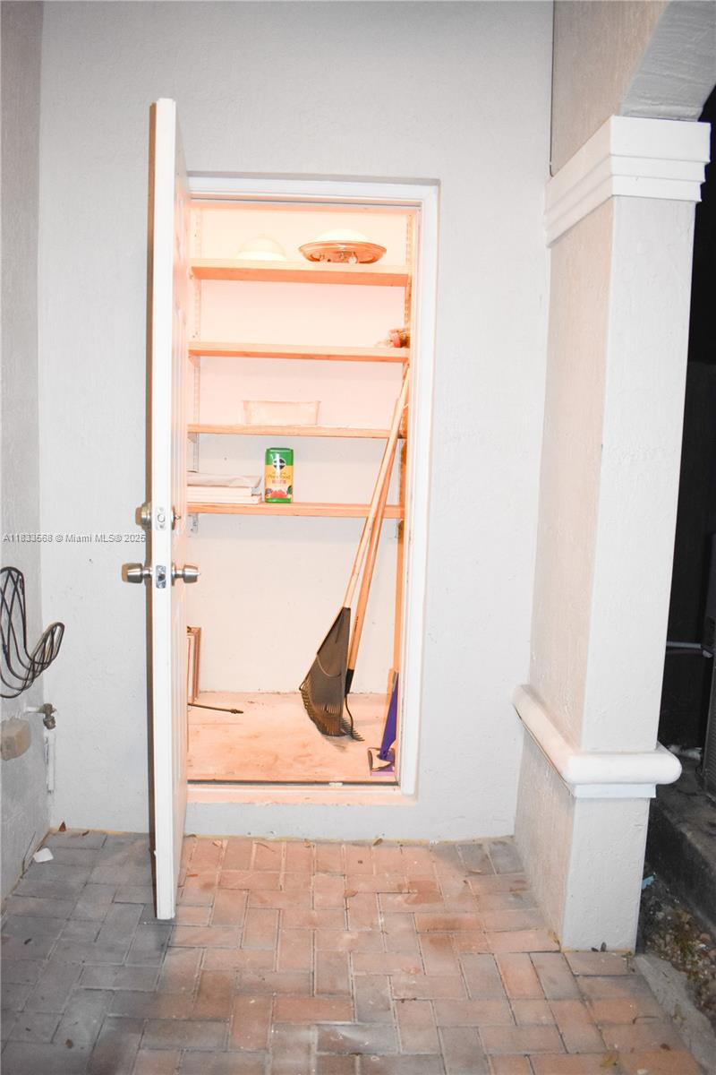 9123 SW 152nd Path, Miami, Florida image 12