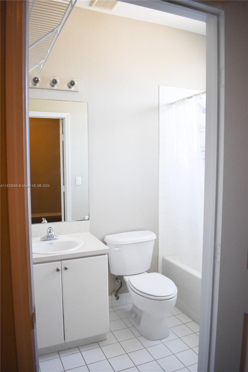 9123 SW 152nd Path, Miami, Florida image 32