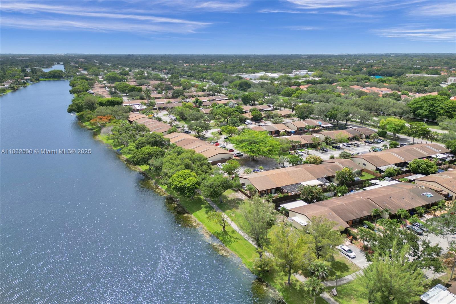 2251 Dogwood Ct, Pembroke Pines, Florida image 49