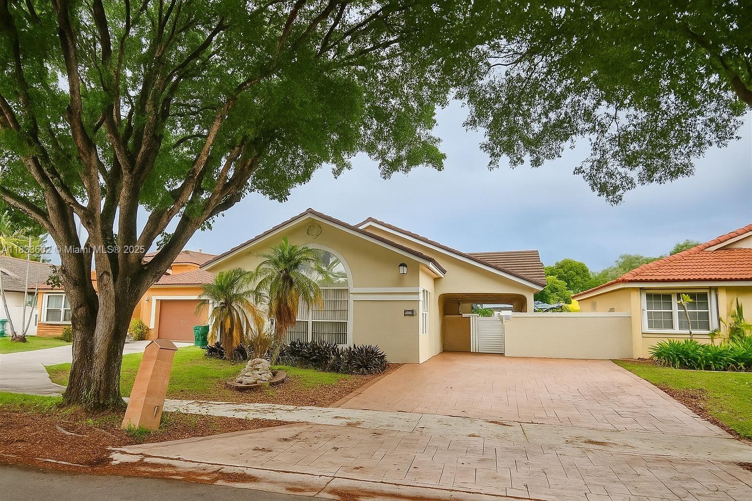 15126 NW 90th Ct, Miami Lakes, Florida image 1