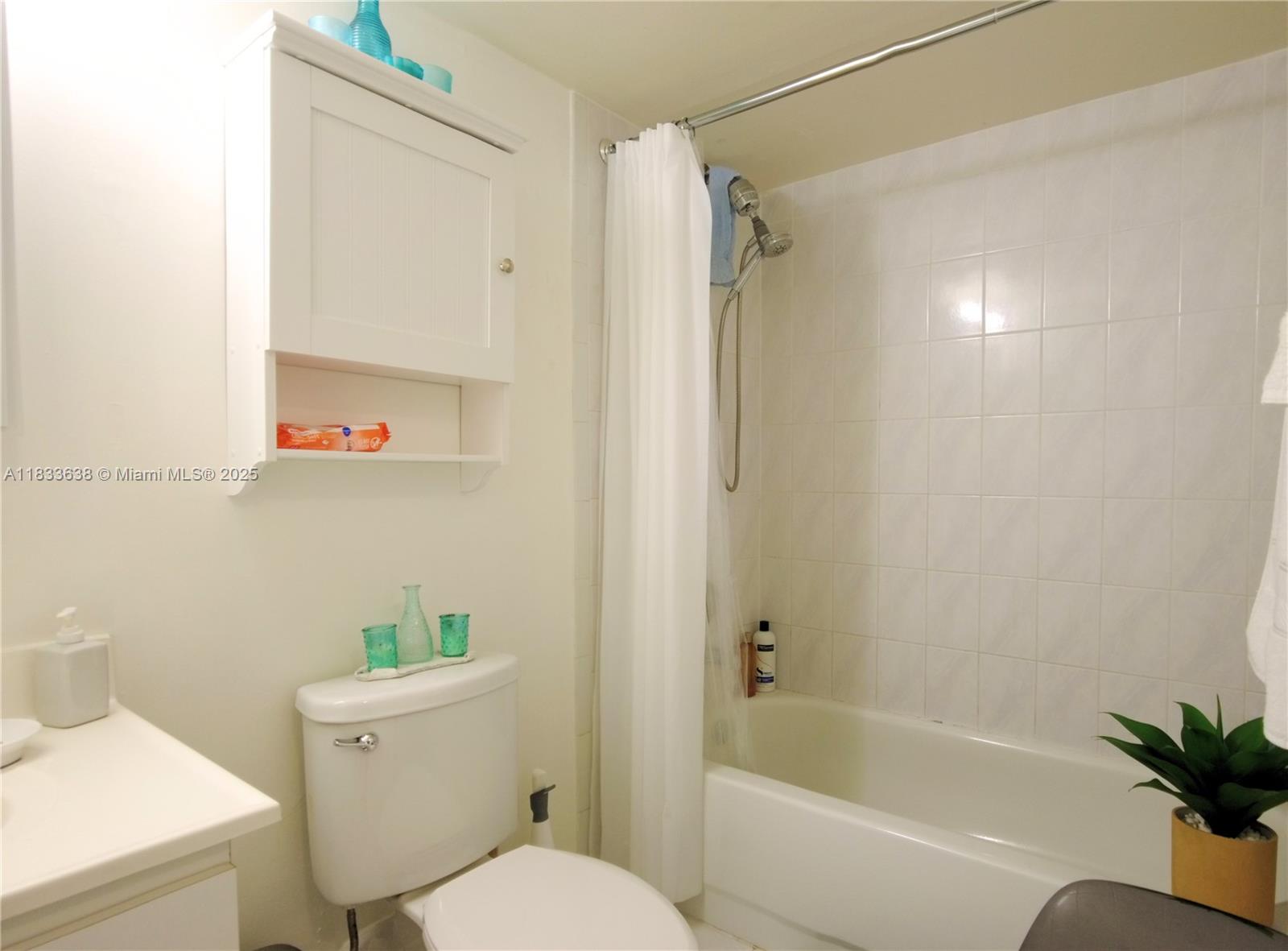 14311 N Kendall Dr #301A, Miami, Florida image 4