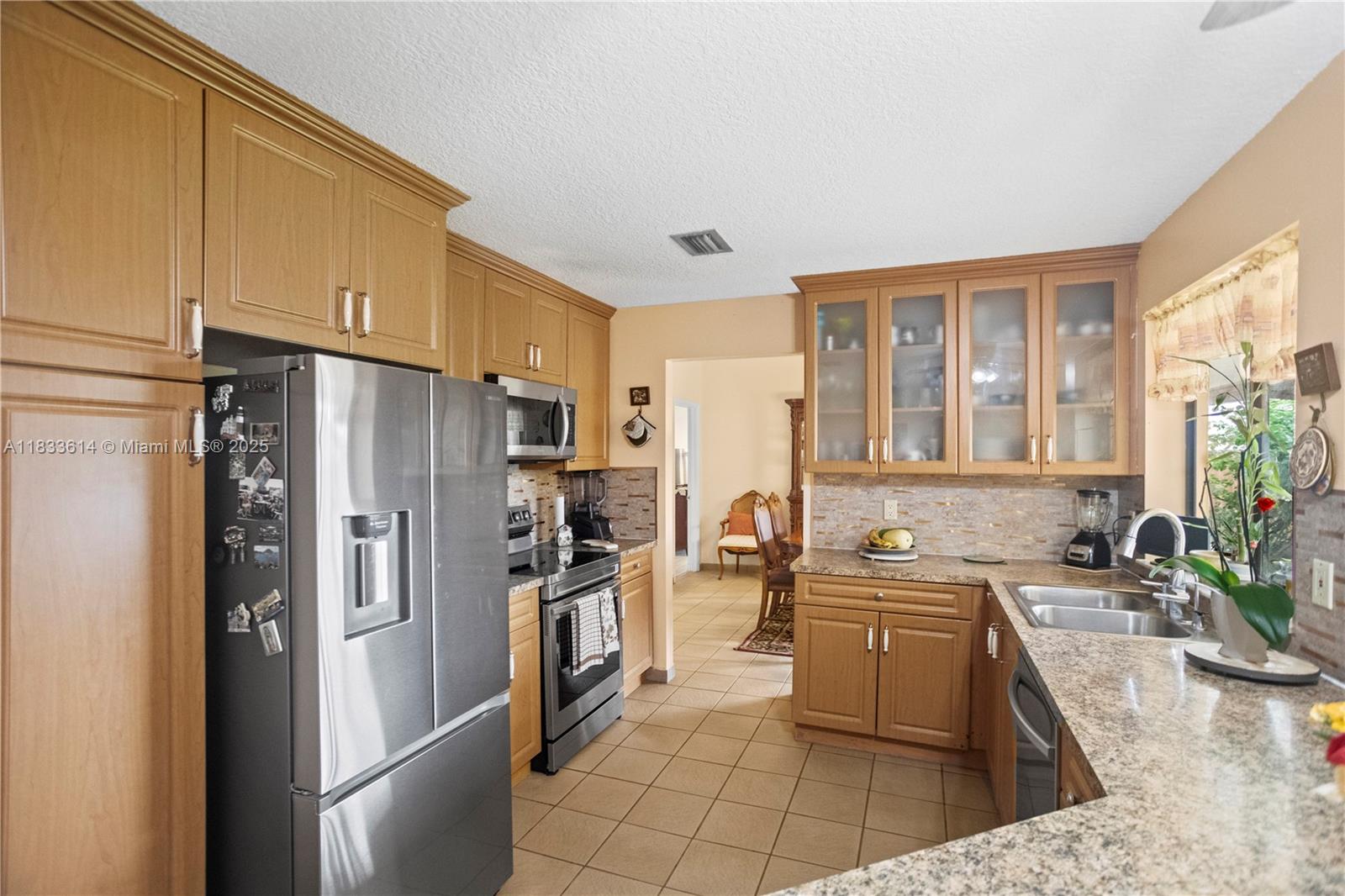 15824 Cotswold Ct, Davie, Florida image 17