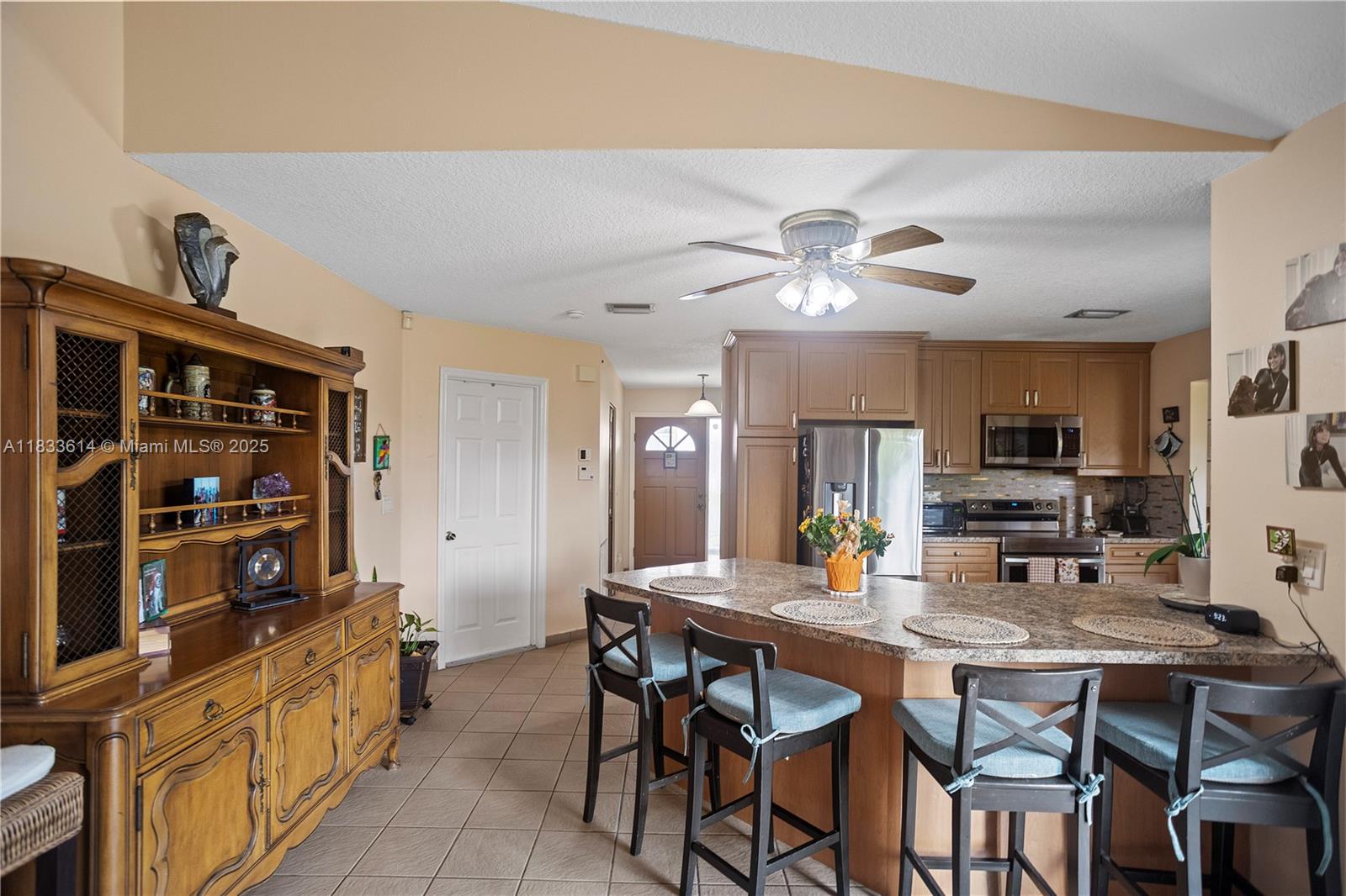 15824 Cotswold Ct, Davie, Florida image 18