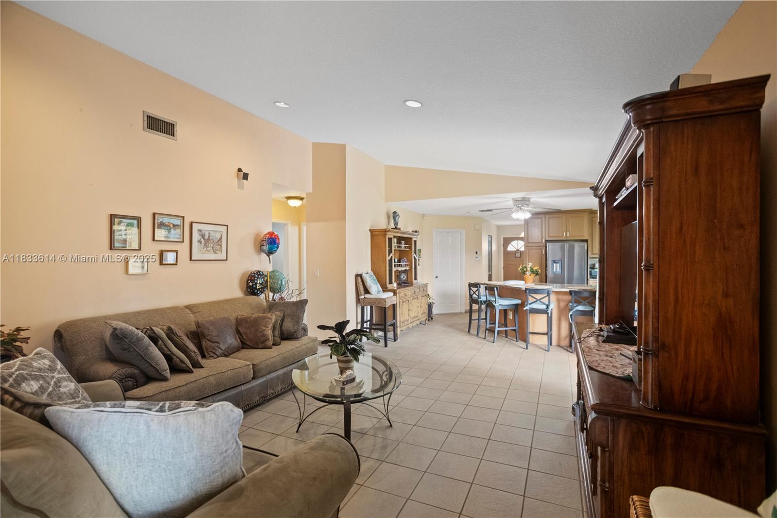 15824 Cotswold Ct, Davie, Florida image 20
