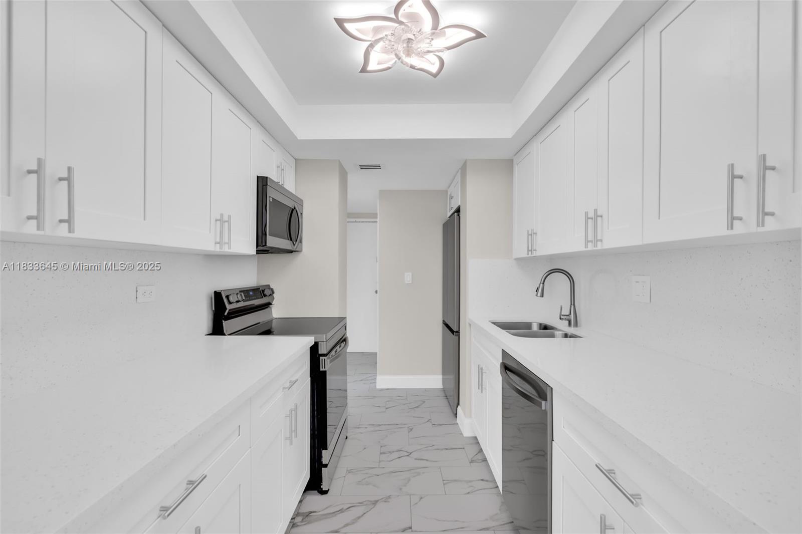 251 174th St #1415, Sunny Isles Beach, Florida image 4