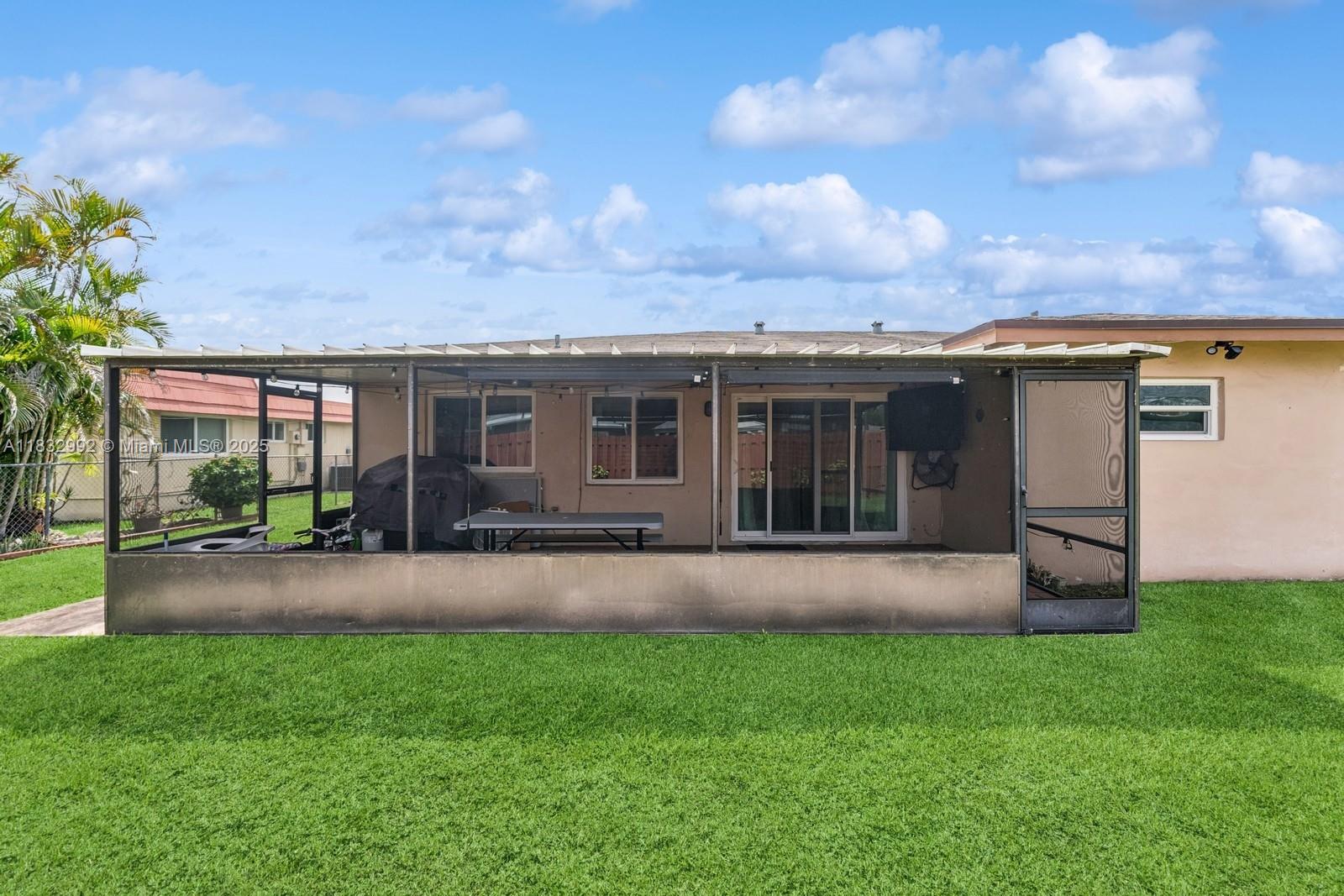8107 NW 73rd Ter, Tamarac, Florida image 25
