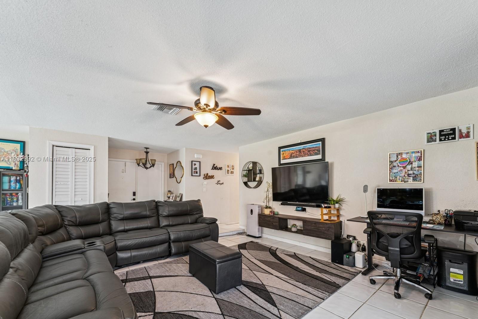8107 NW 73rd Ter, Tamarac, Florida image 5