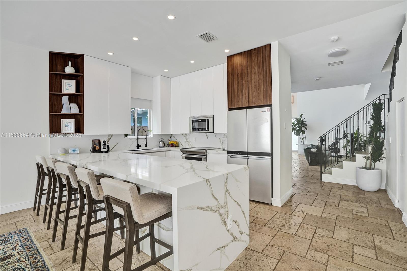 Property photo # 9