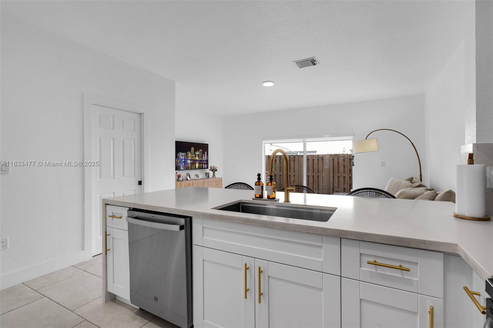 8242 NW 107th Ct #7-12, Doral, Florida image 5