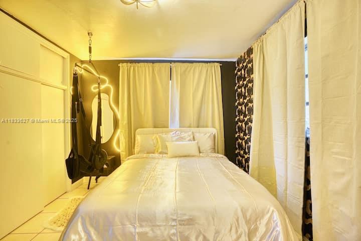 6443 Perry St, Hollywood, Florida image 12