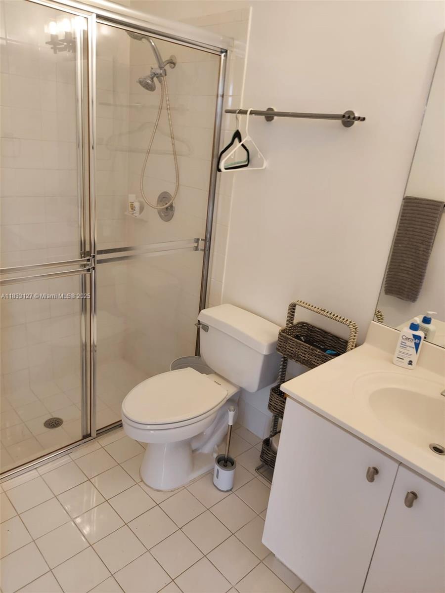 1542 Yellowheart Way, Hollywood, Florida image 20