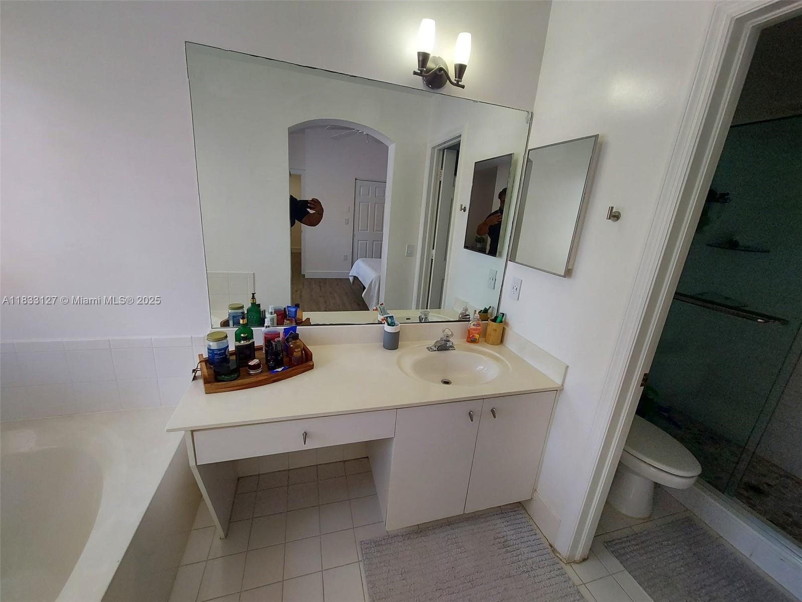 1542 Yellowheart Way, Hollywood, Florida image 27