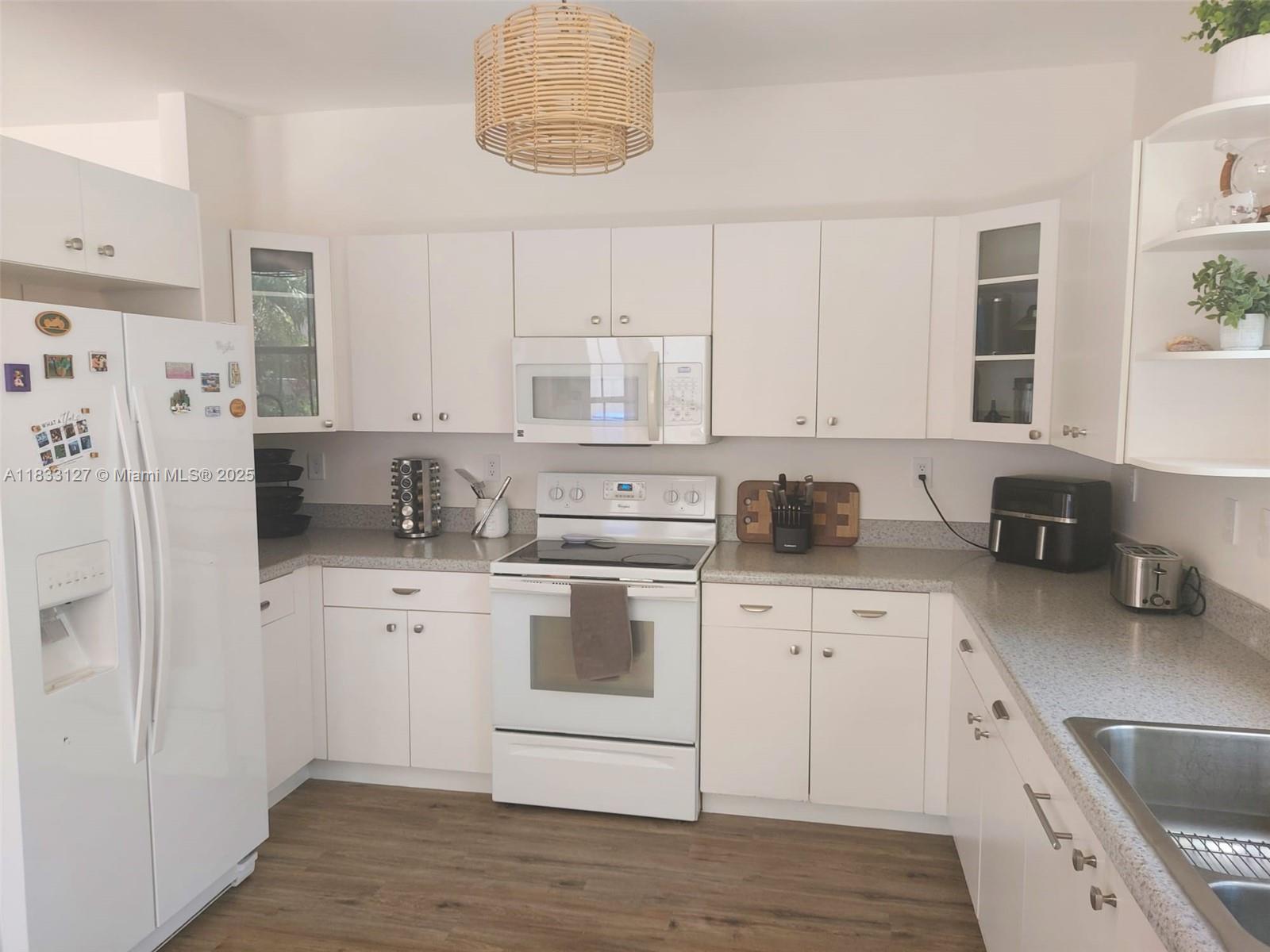 1542 Yellowheart Way, Hollywood, Florida image 6