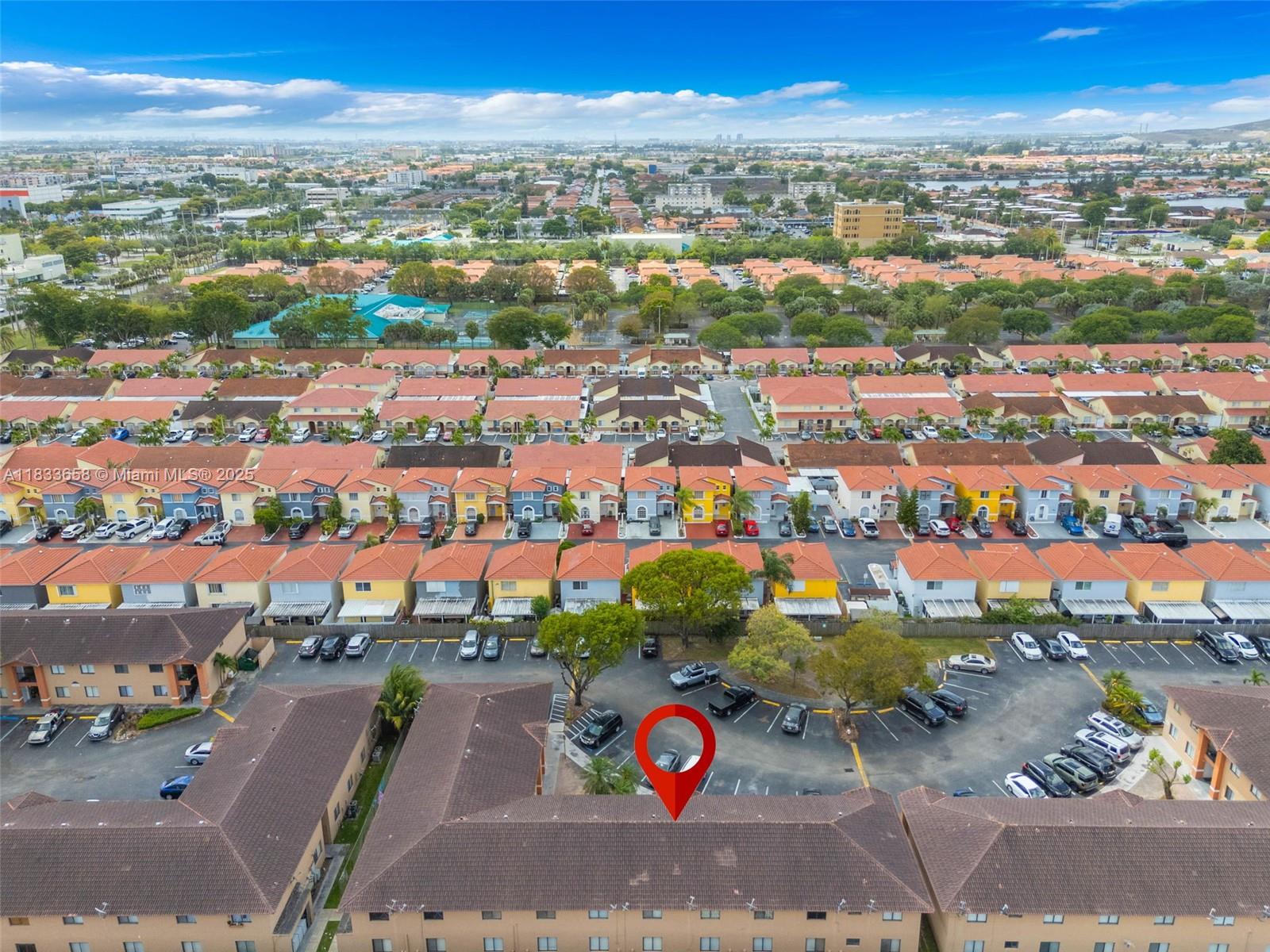 Residential, Hialeah, Florida image 19