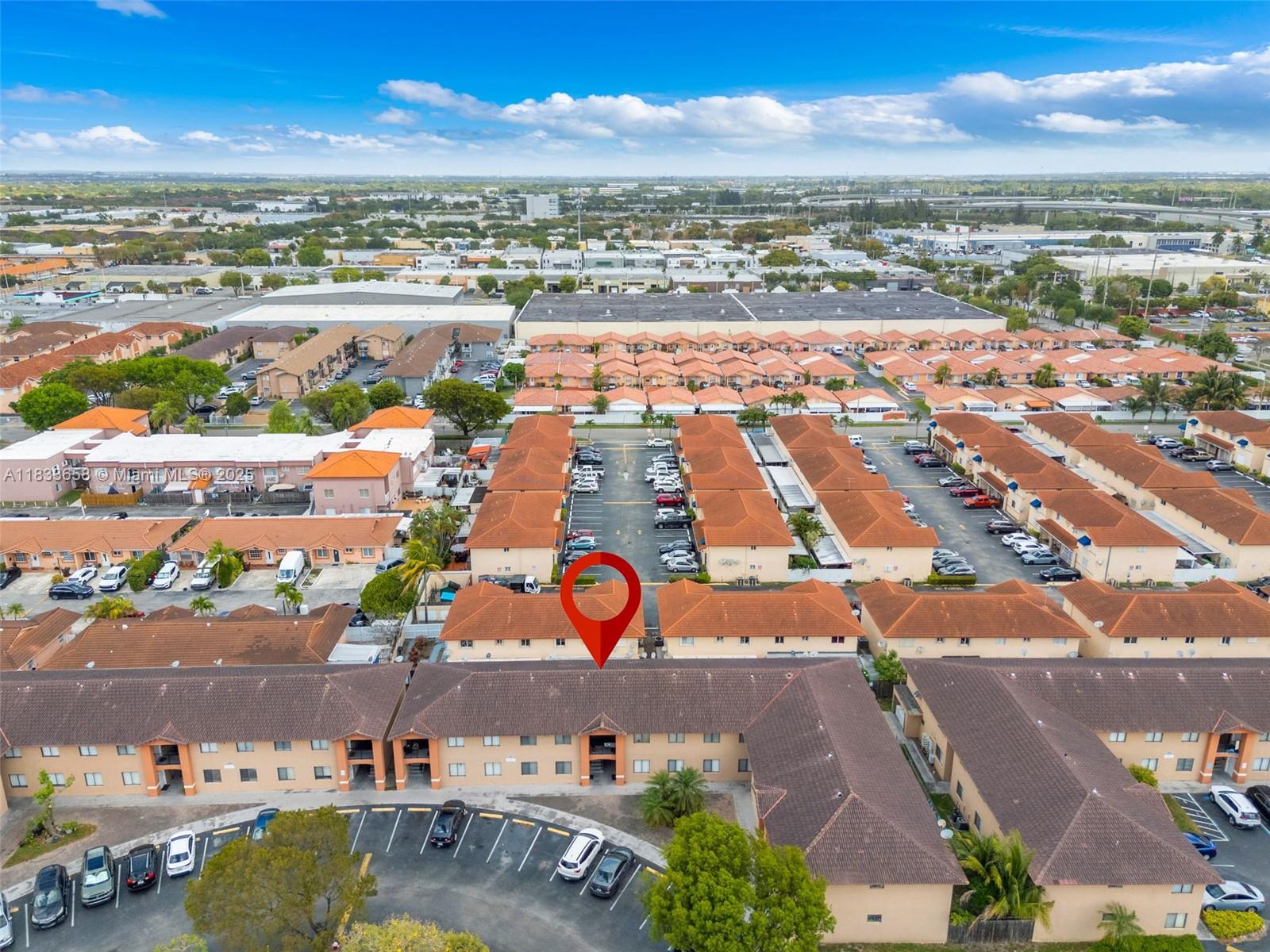 Residential, Hialeah, Florida image 2