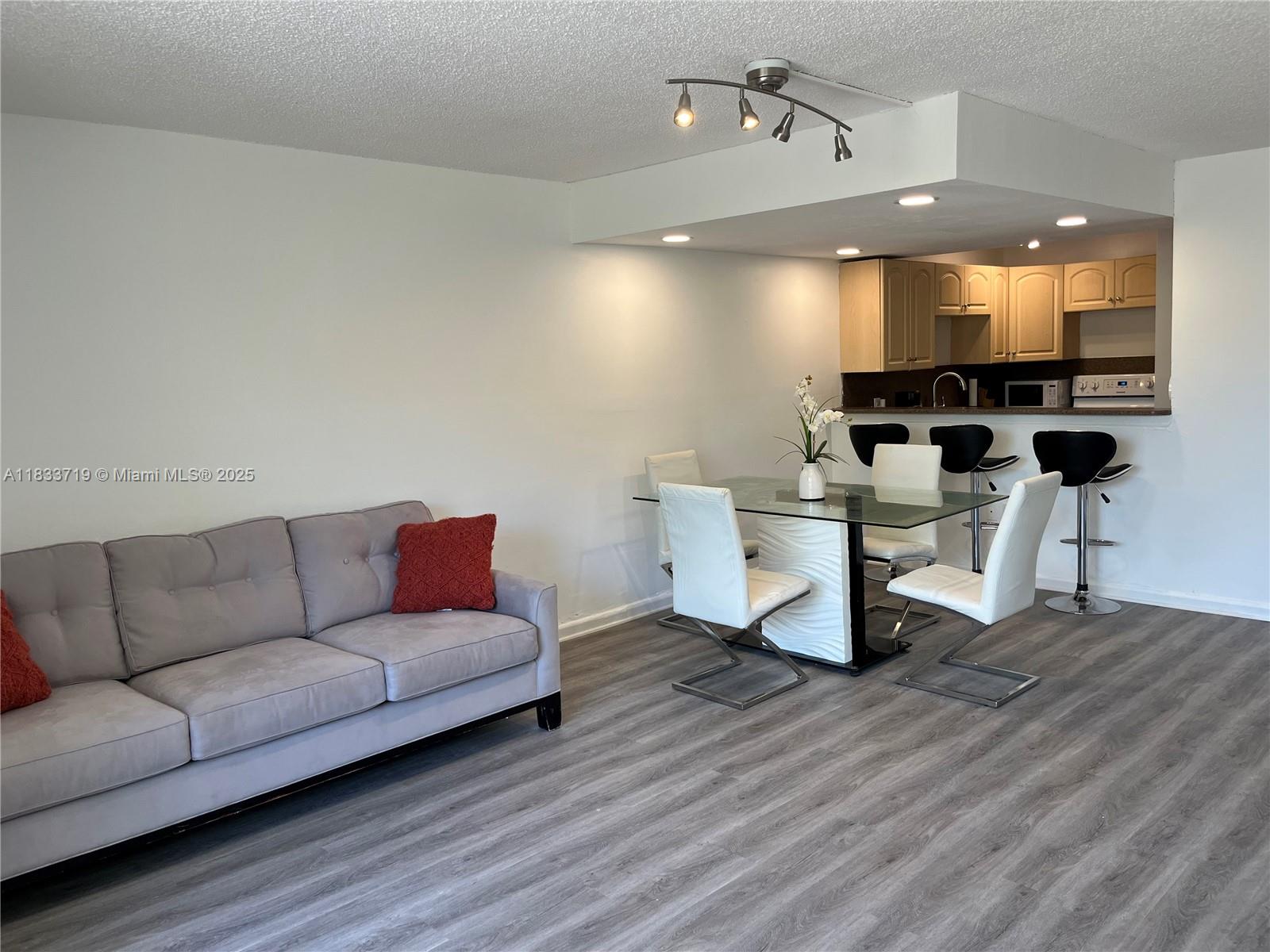 Property photo # 7
