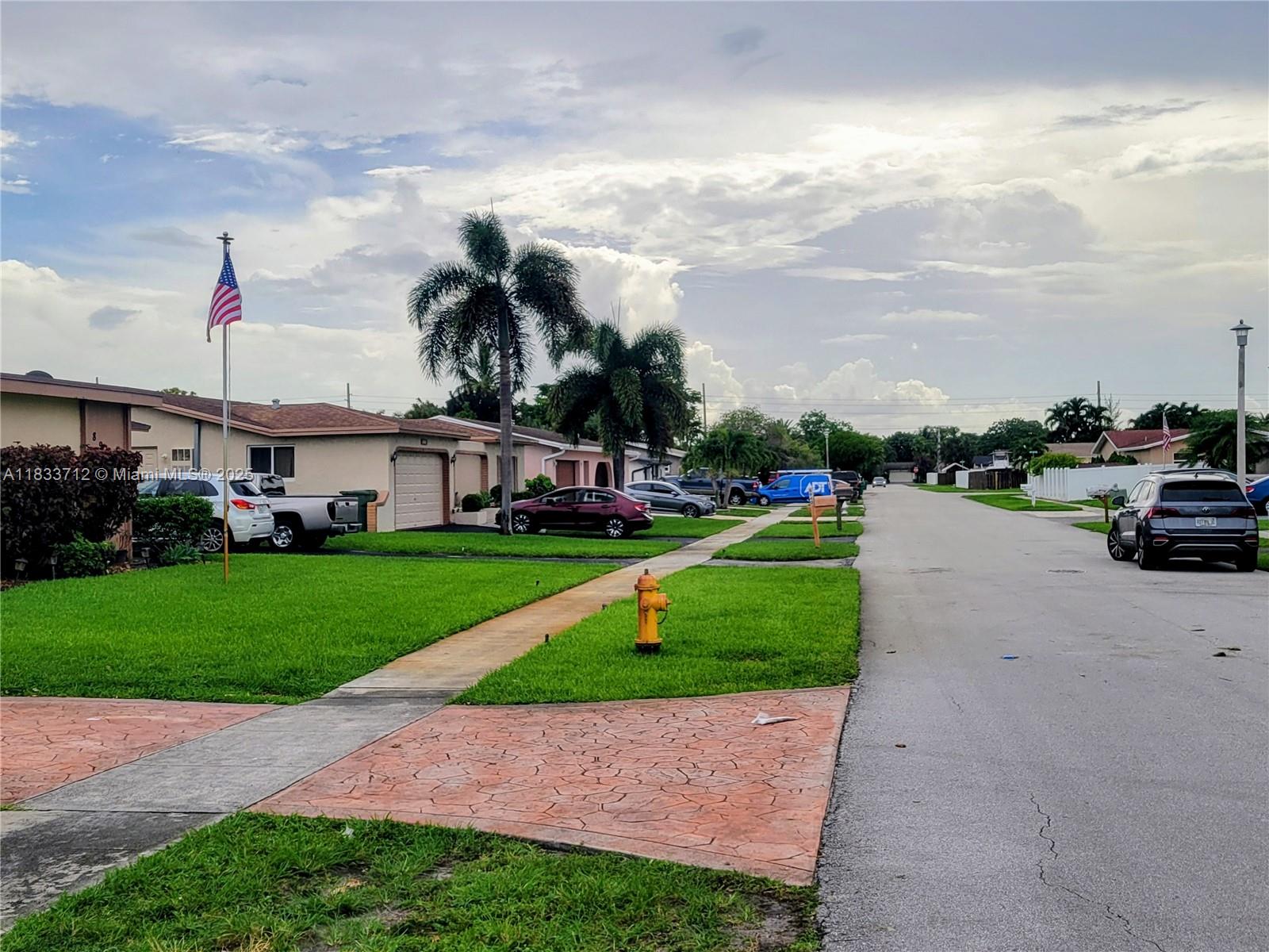 Residential, Pembroke Pines, Florida image 7